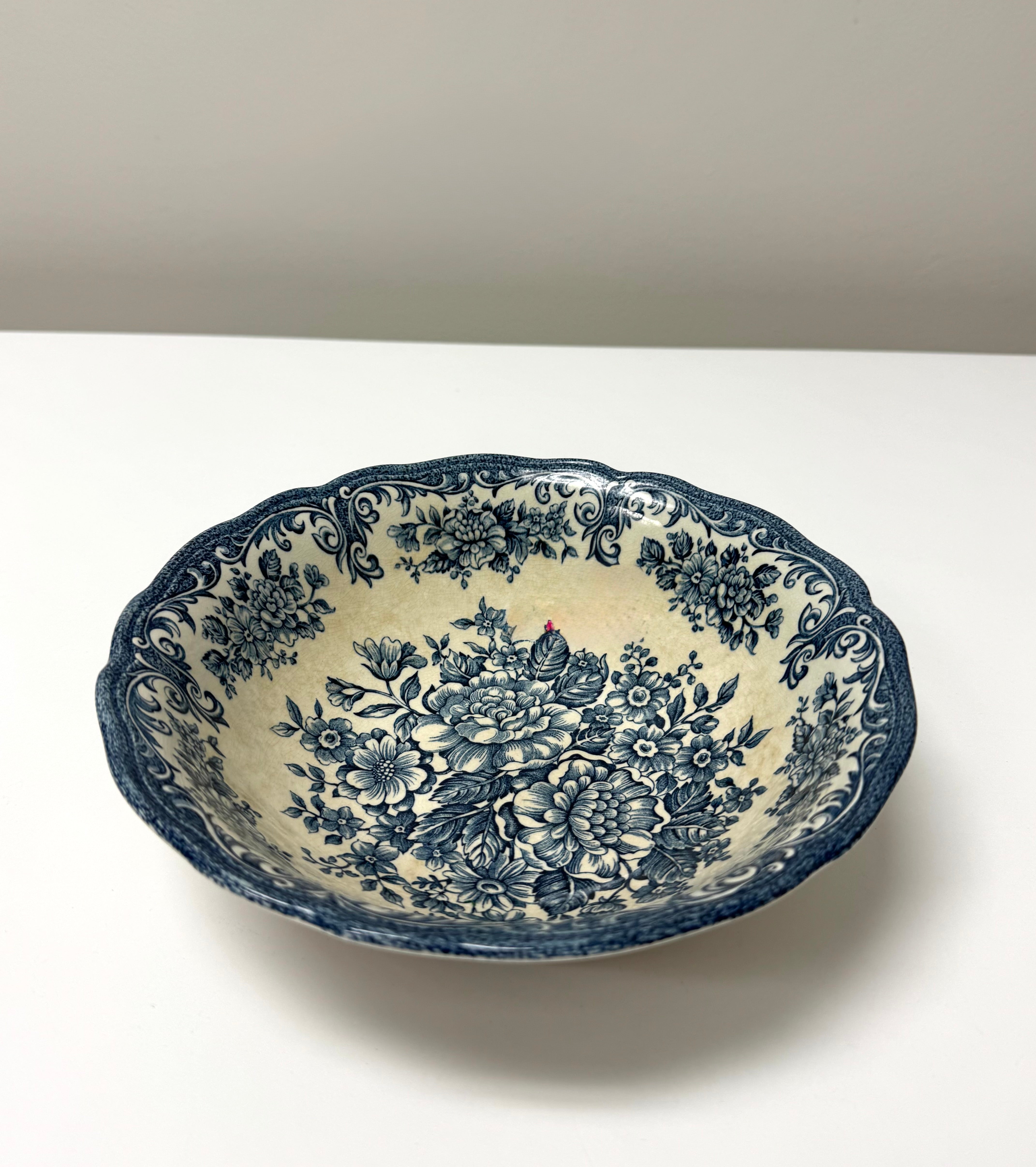 Antique MEAKIN 'Avondale' 8-1/2" Bowl