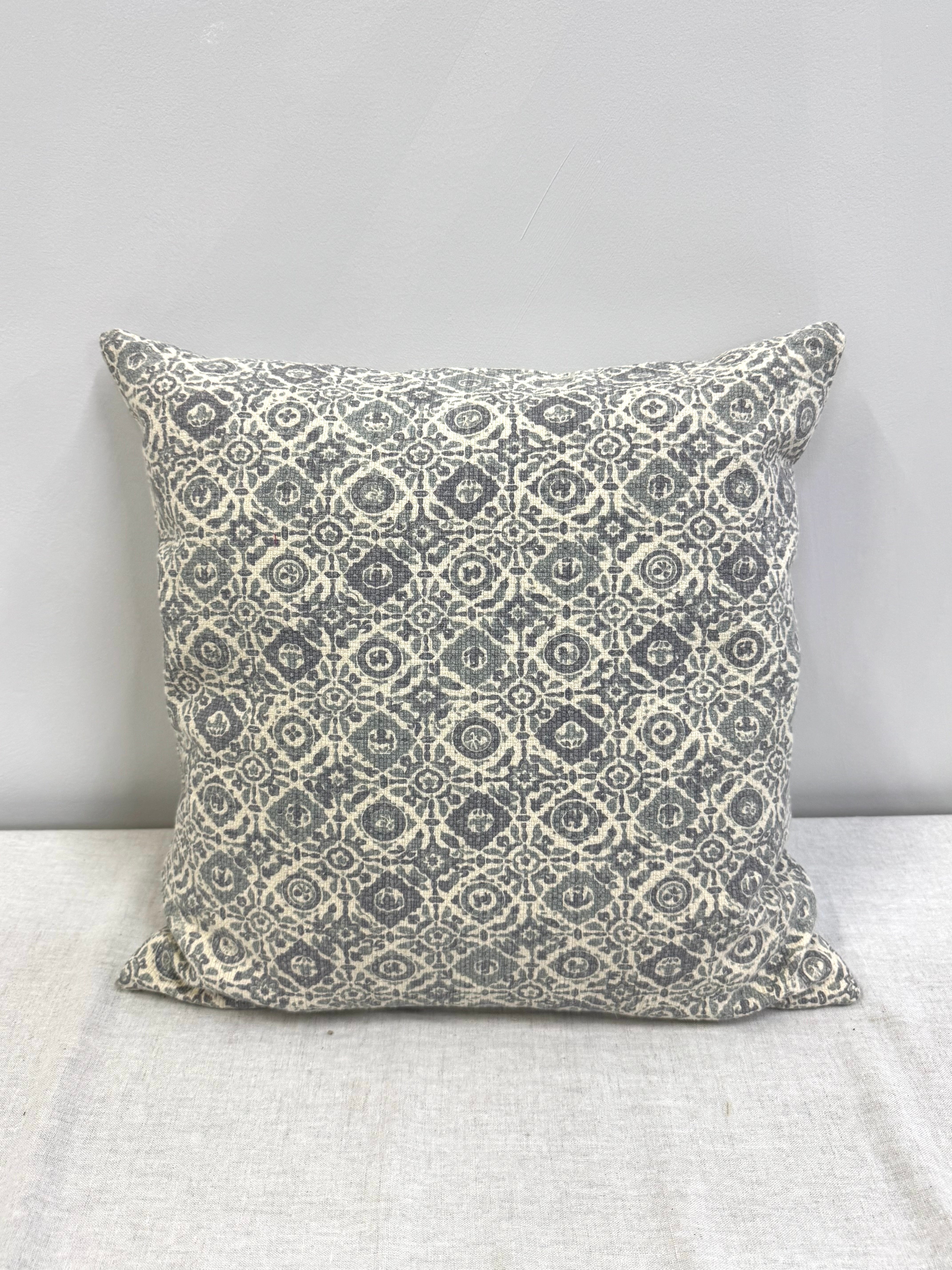 POTTERY BARN Sage & Gray 20" Pillow