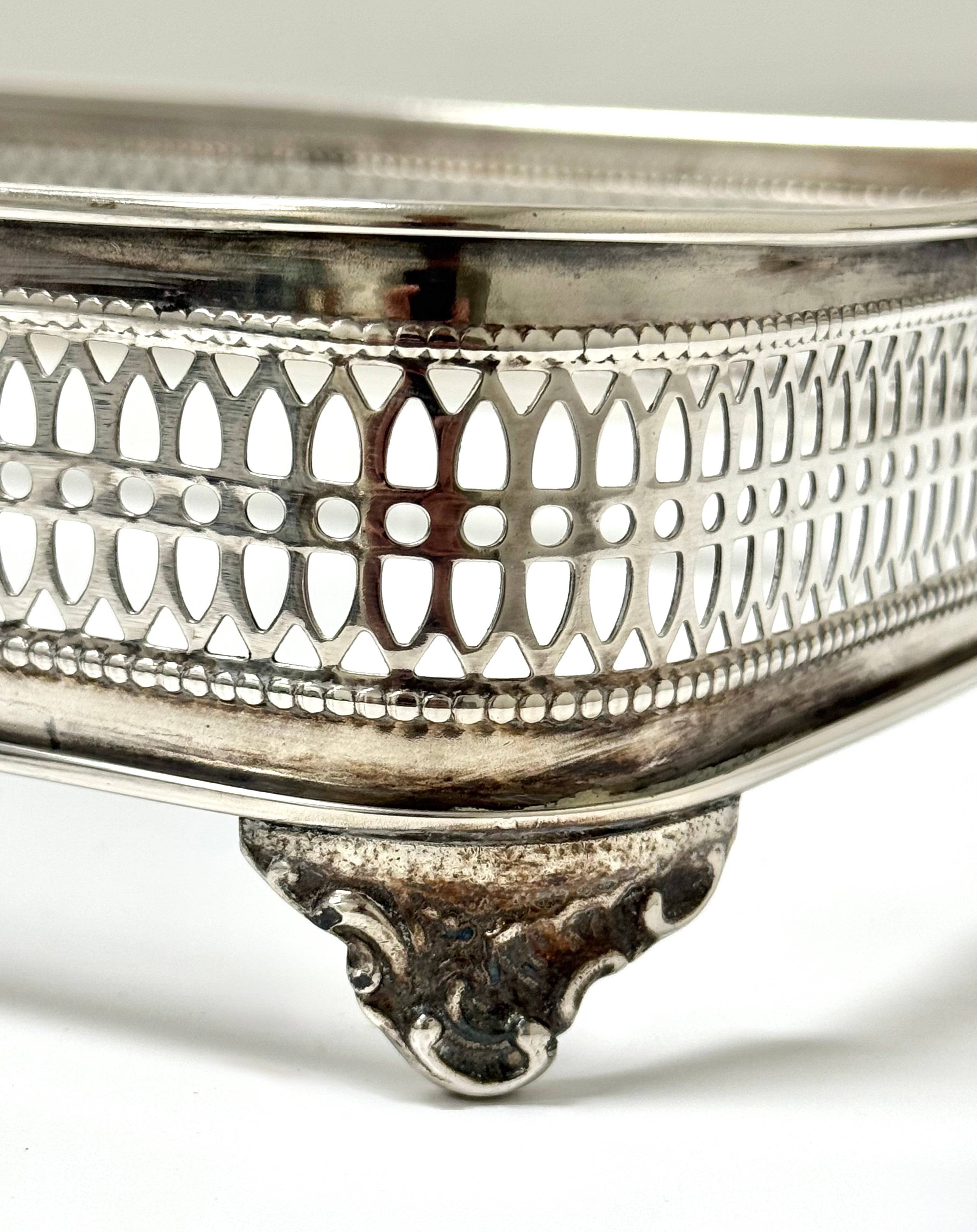 Vintage Silverplate Gallery Casserole Dish Holder