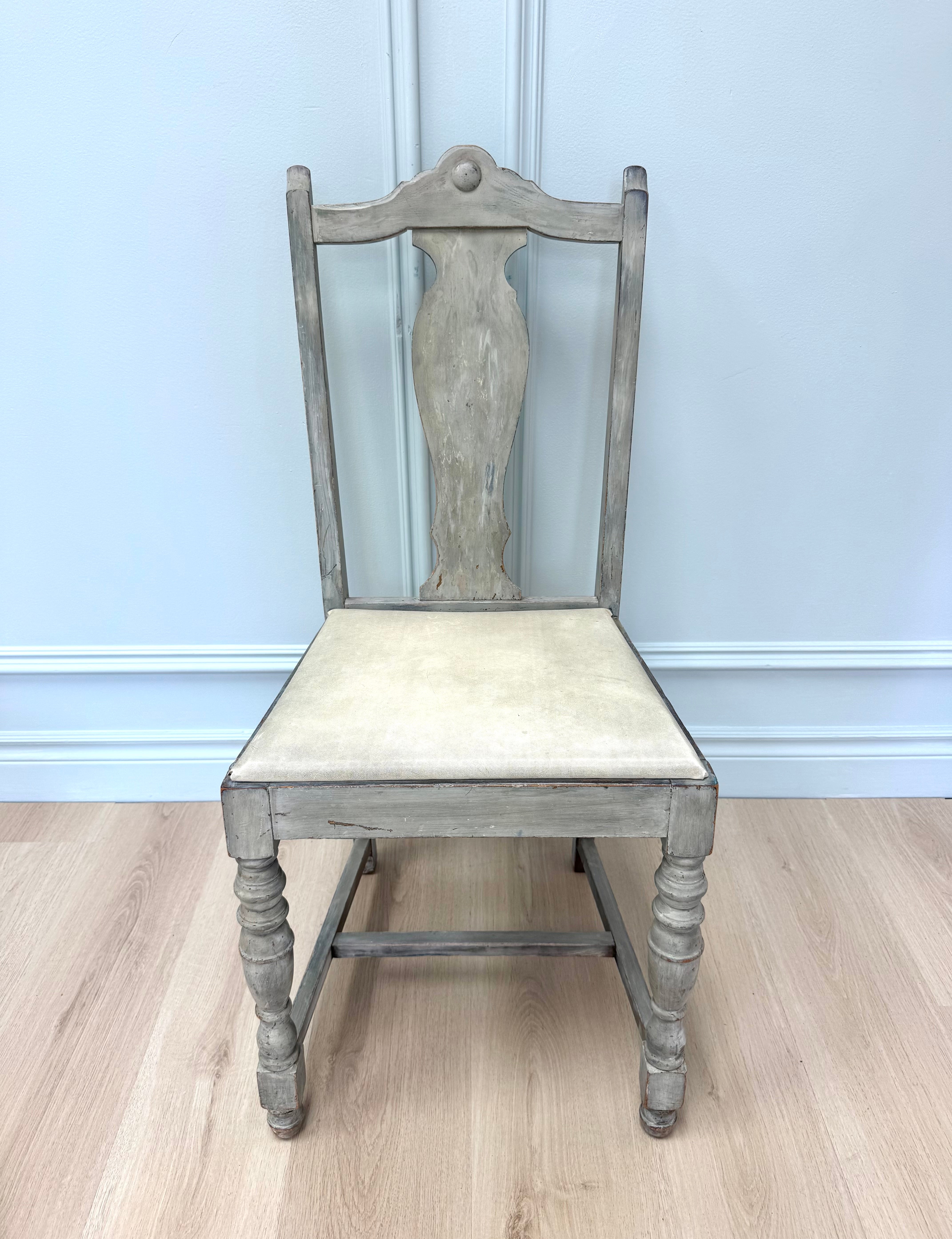 Country Gray Chair