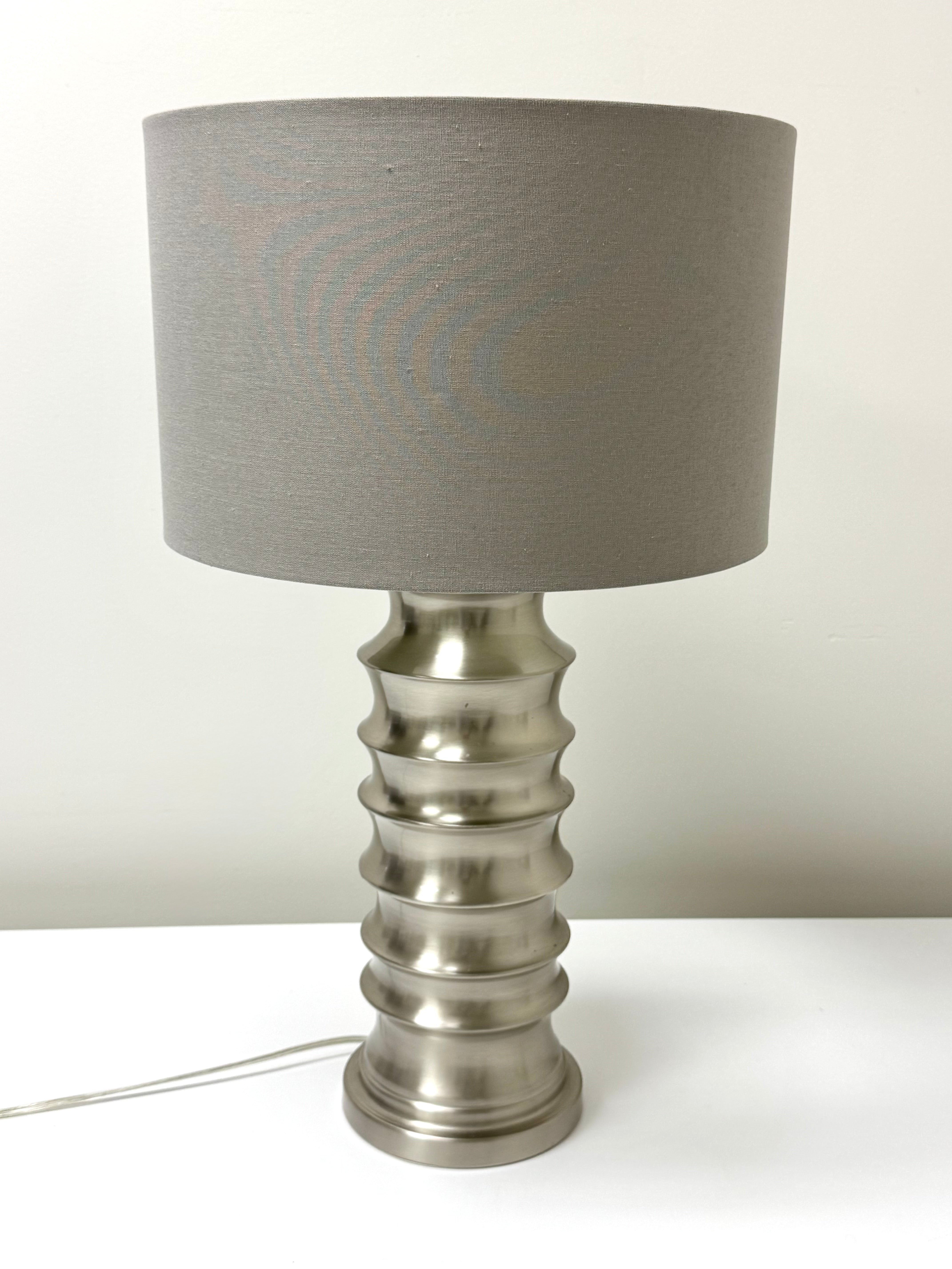 Scalloped Column Lamp