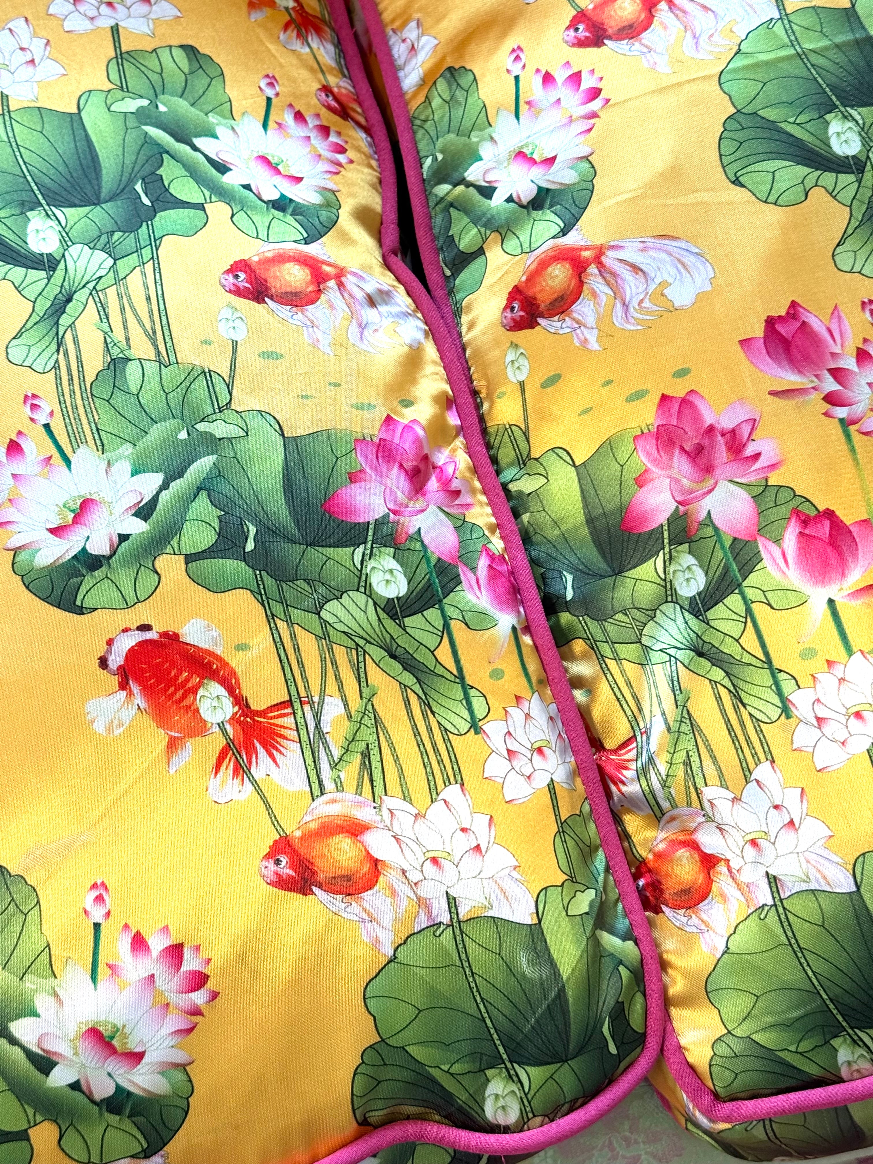 LOUIS XV Chinoiserie Botanical & Koi Settee