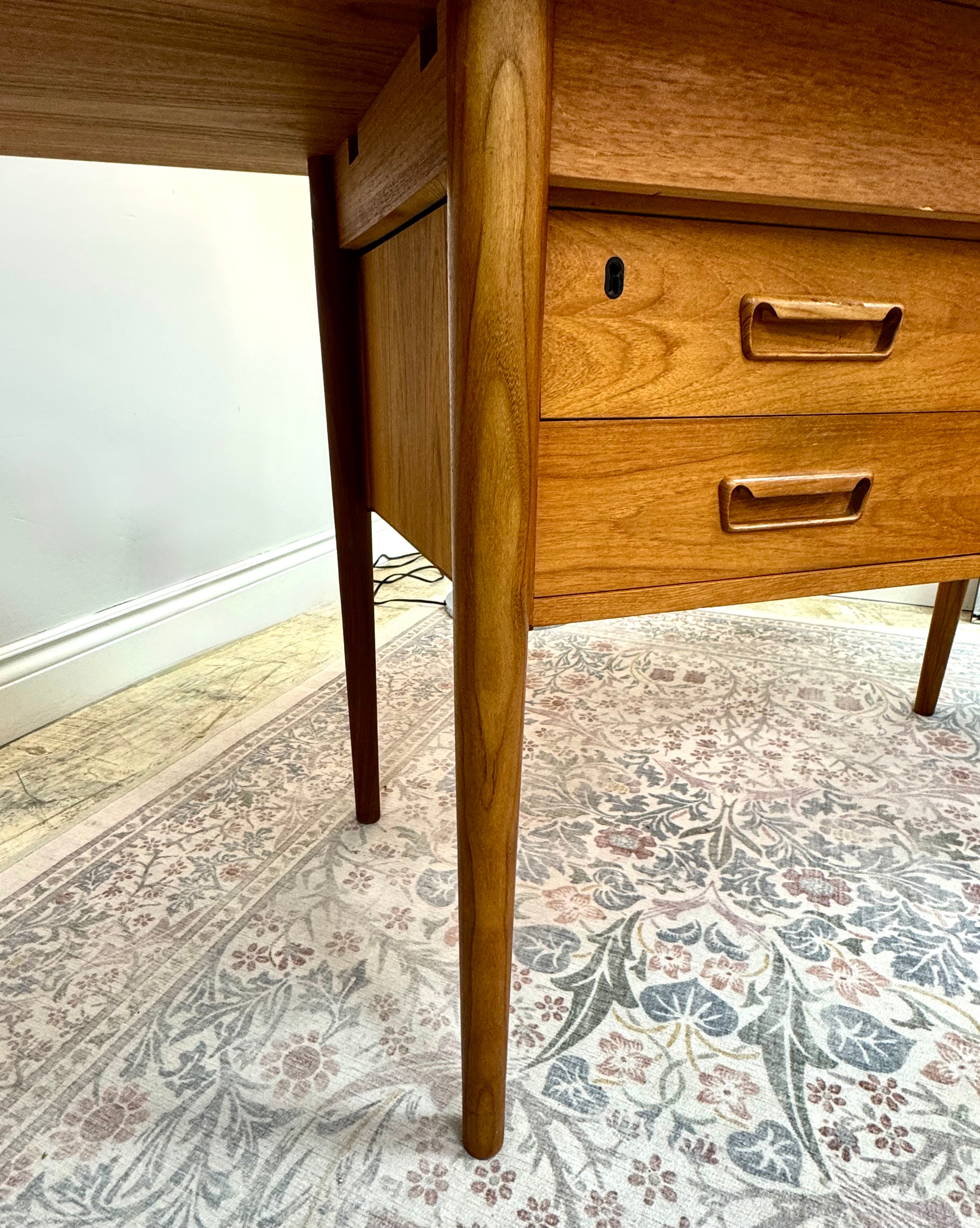 MCM Teak Expandable Desk with Sliding Drawers