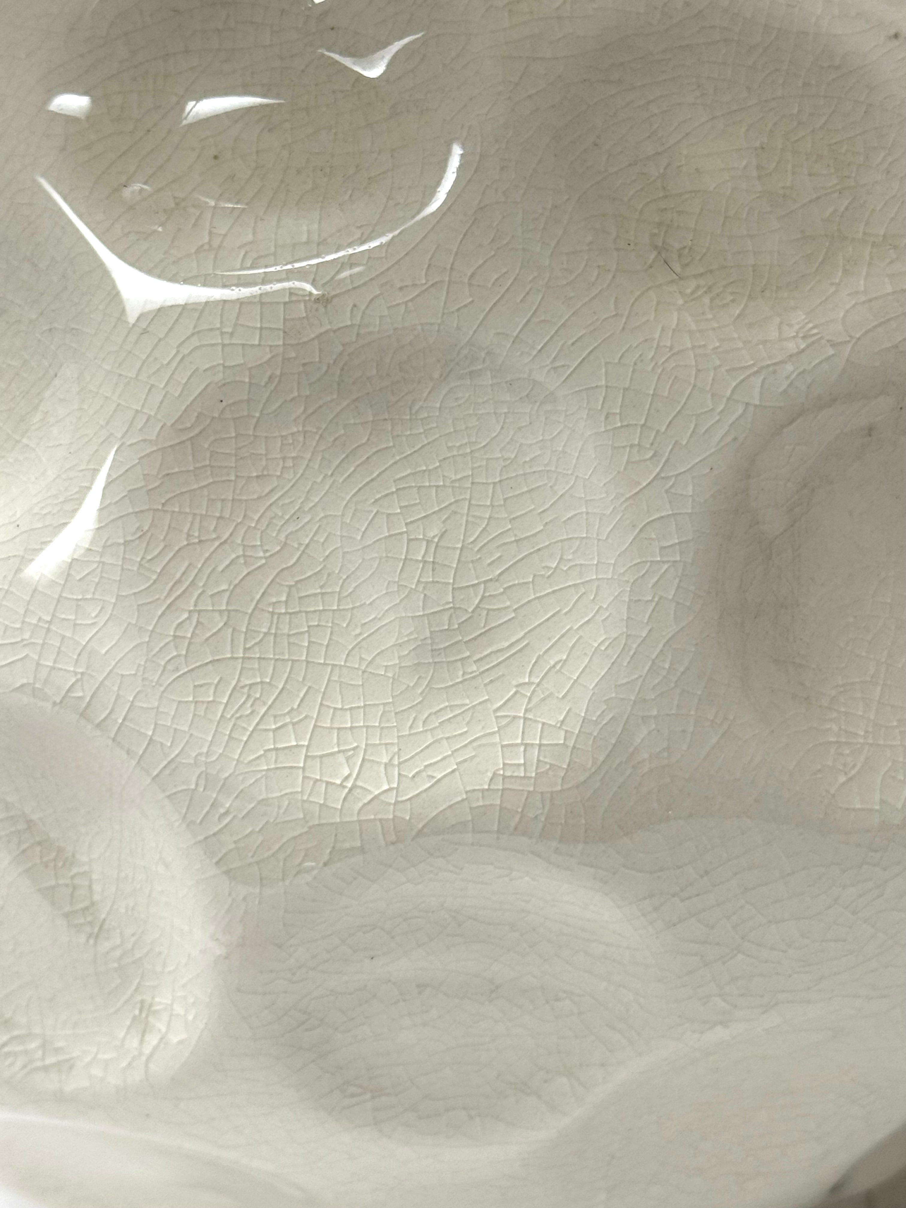 Cream Crackle Snowfall Lamp