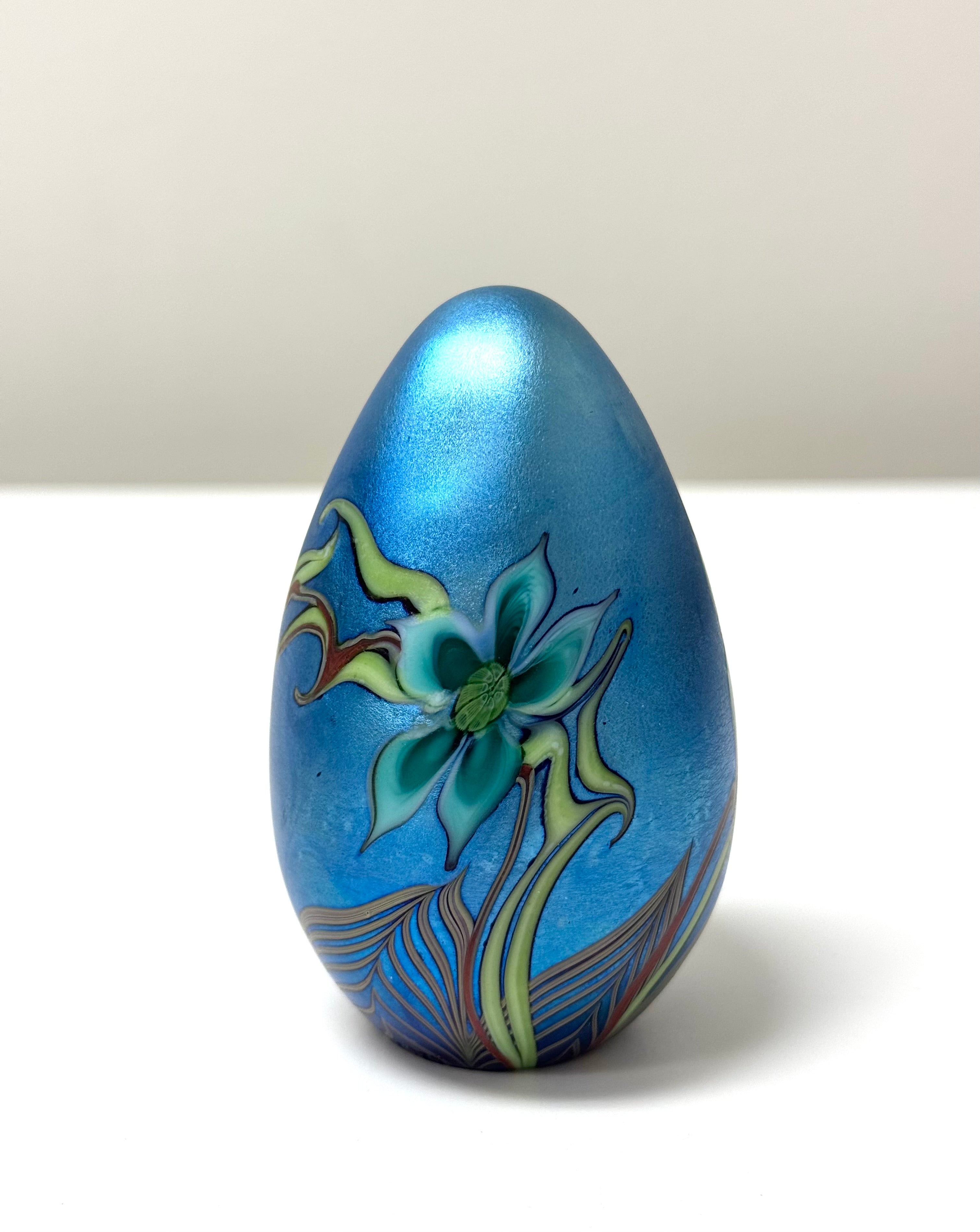 Vintage ORIENT & FLUME Iridescent Blue Egg Paperweight