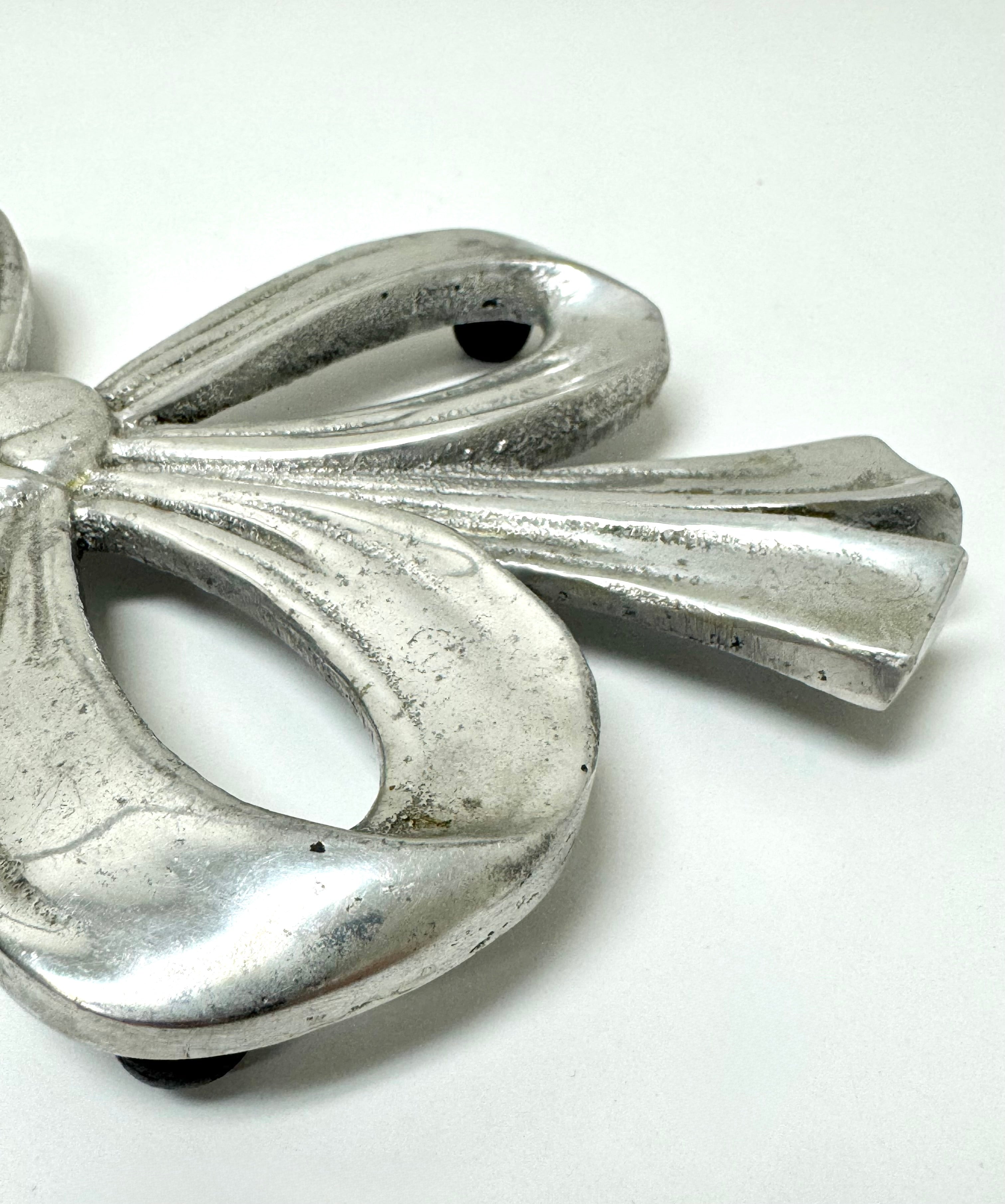 Vintage Aluminum Bow Trivet