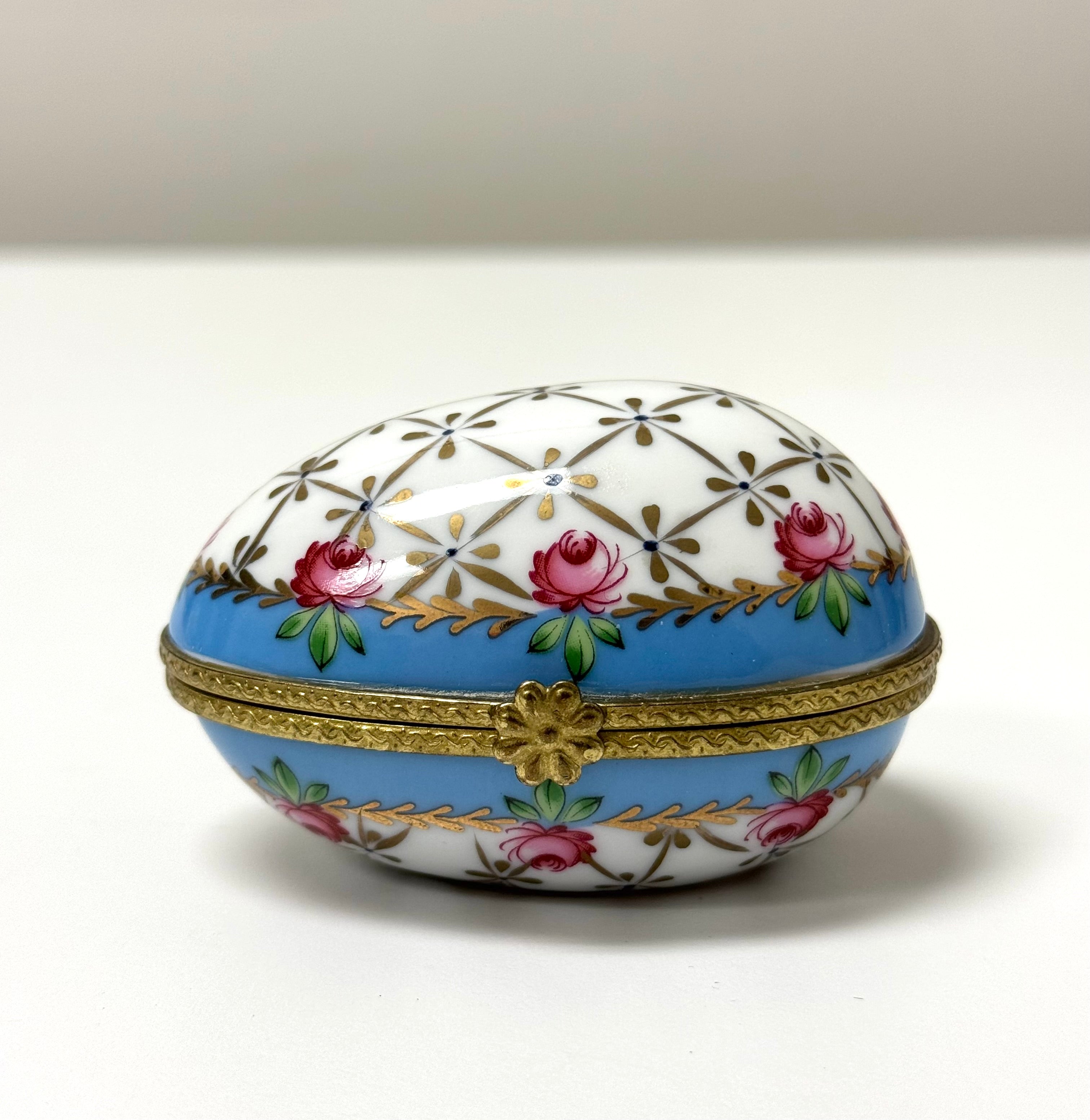 Hand-painted Floral Hinged Egg