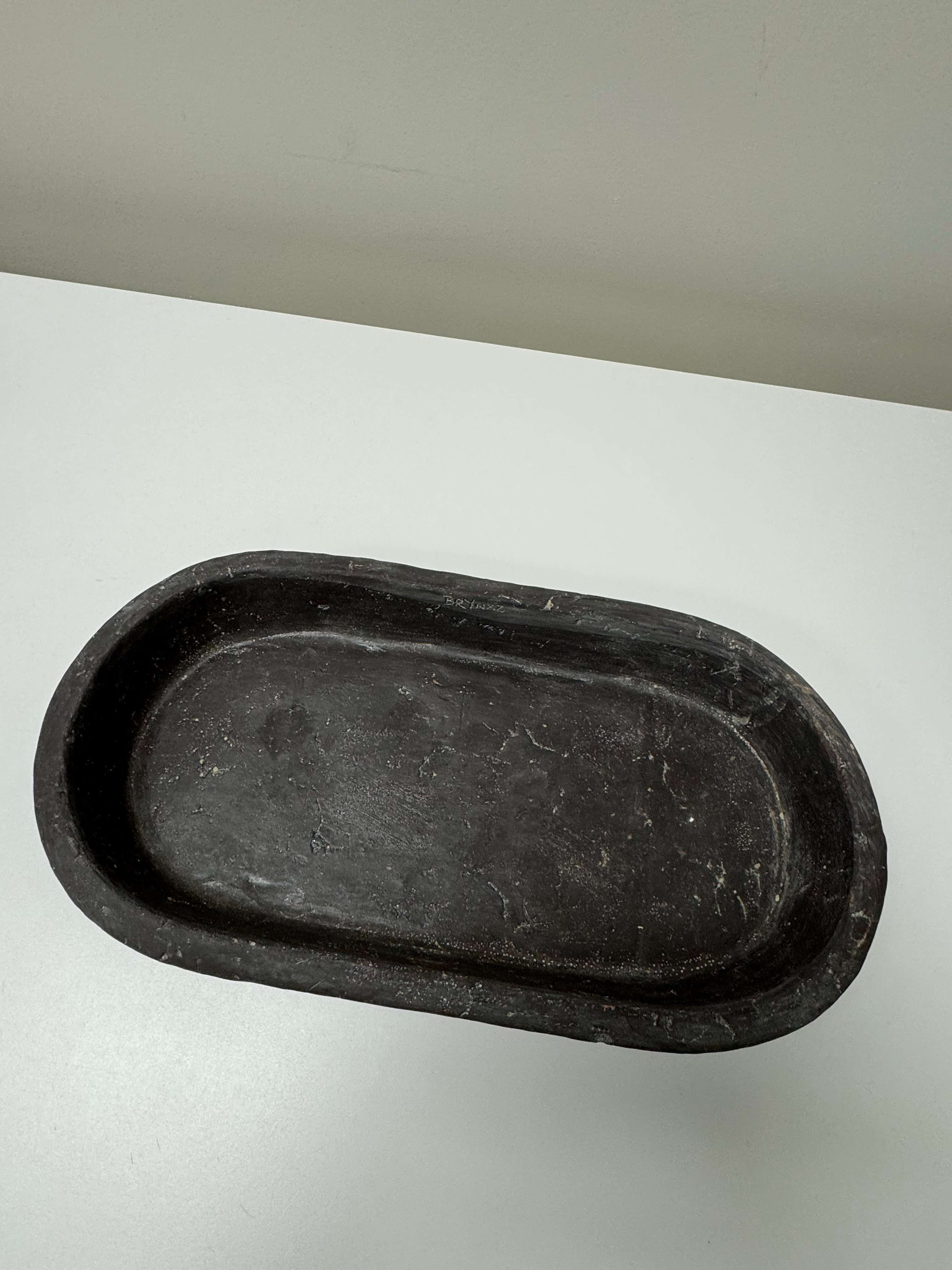 BRYNXZ Dark Gray Concrete Oblong Bowl