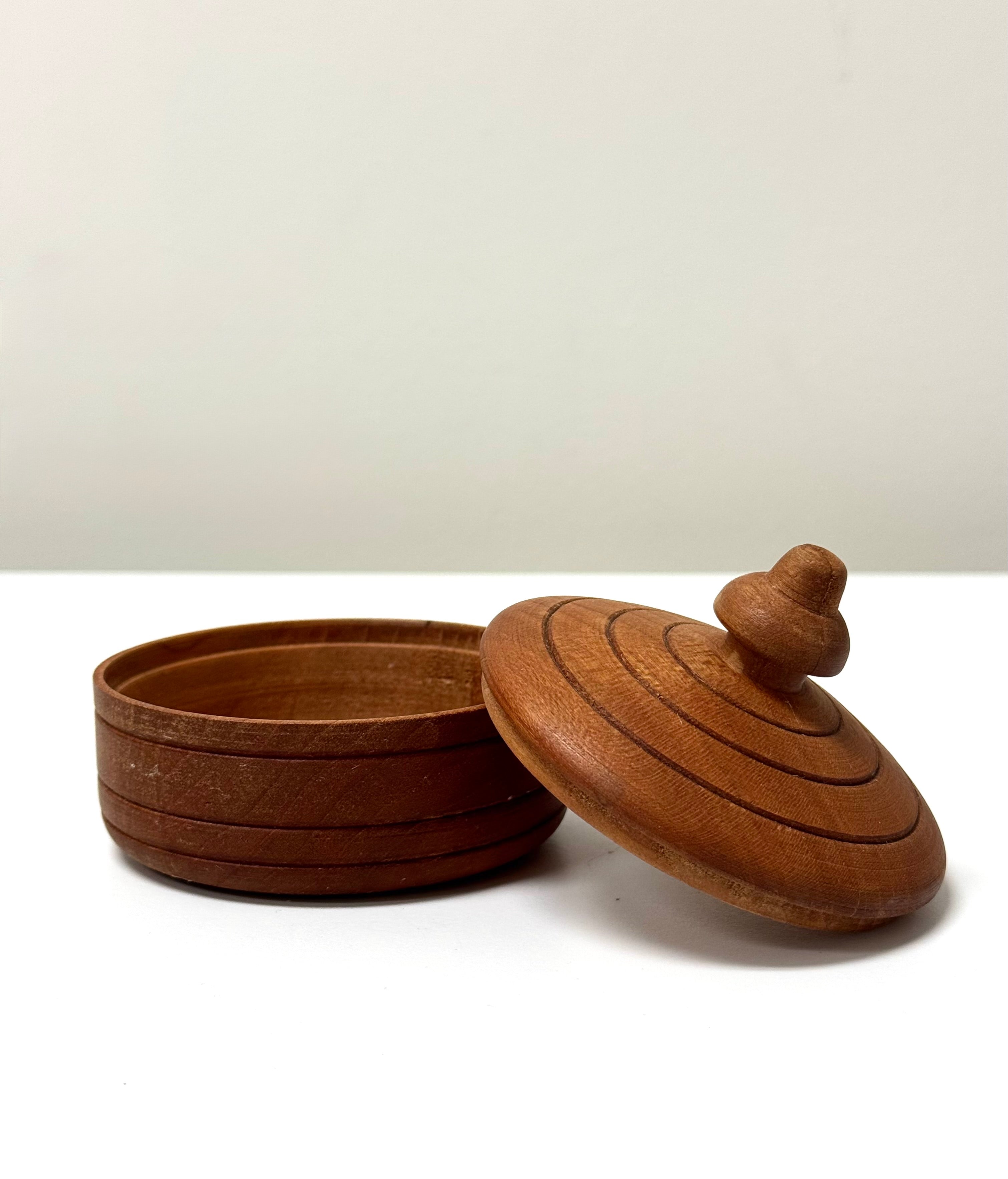 Wooden 3-1/2" Lidded Bowl