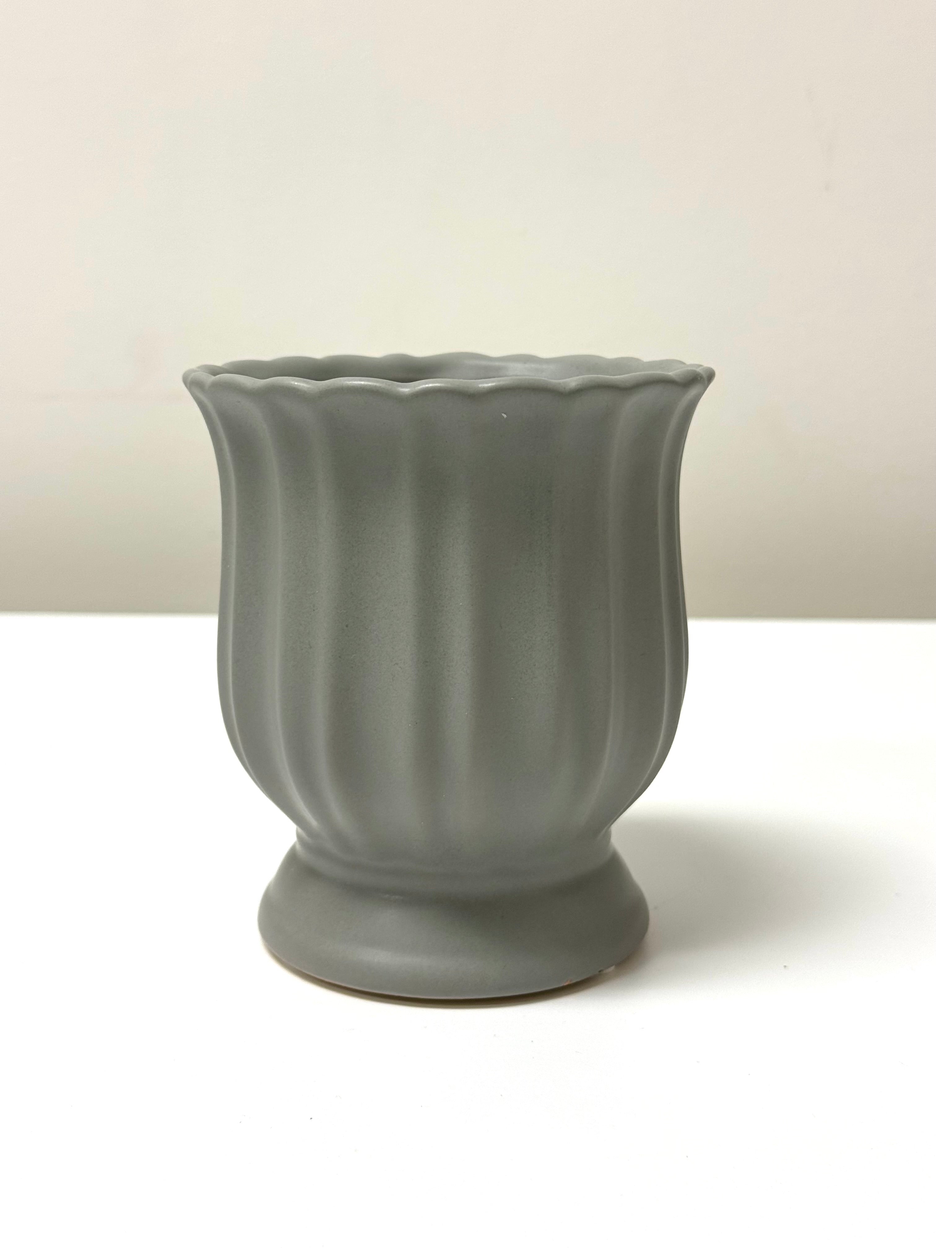 Gray 5" Tulip Planter