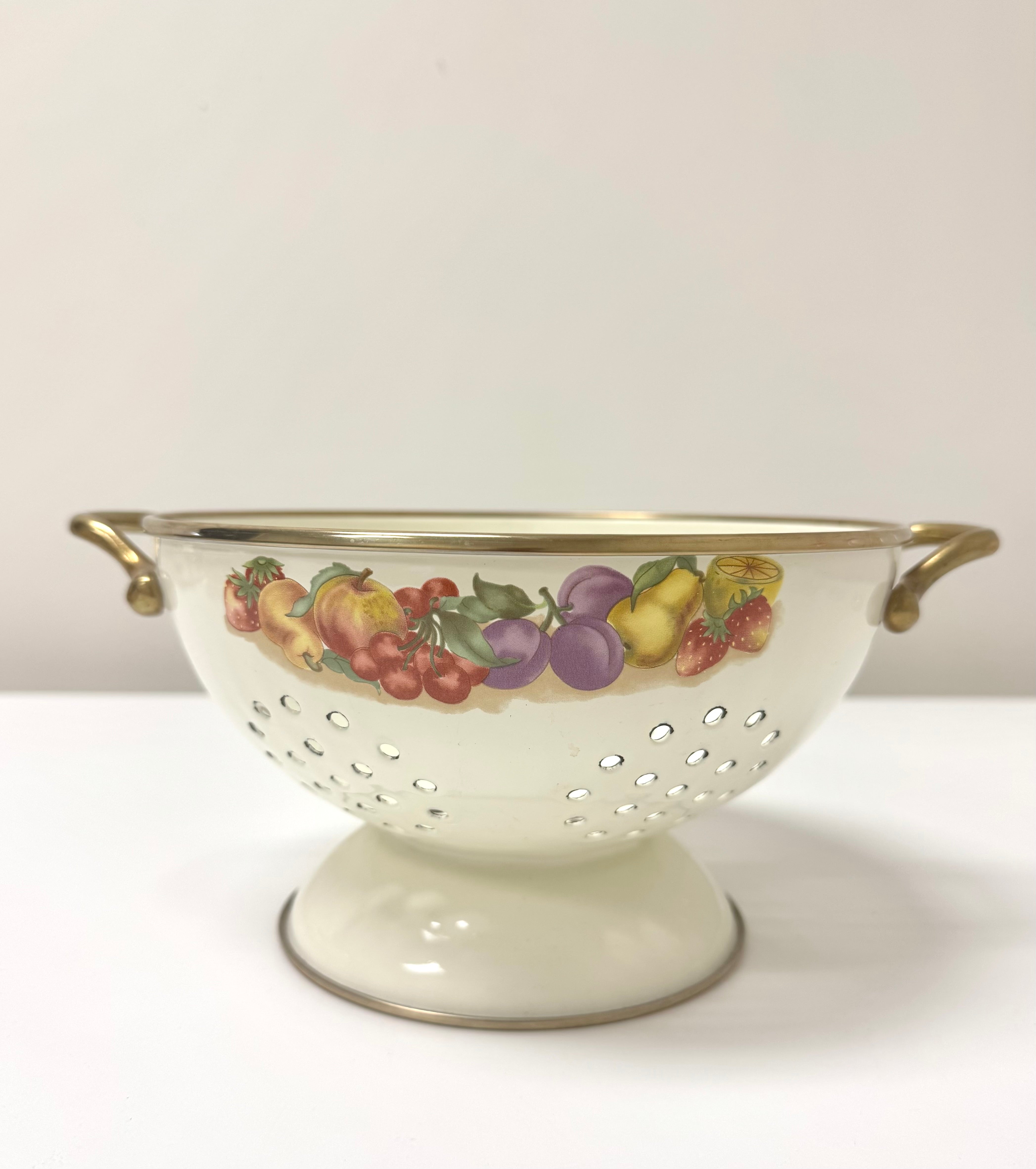 Vintage 'Orchard Royale' Colander