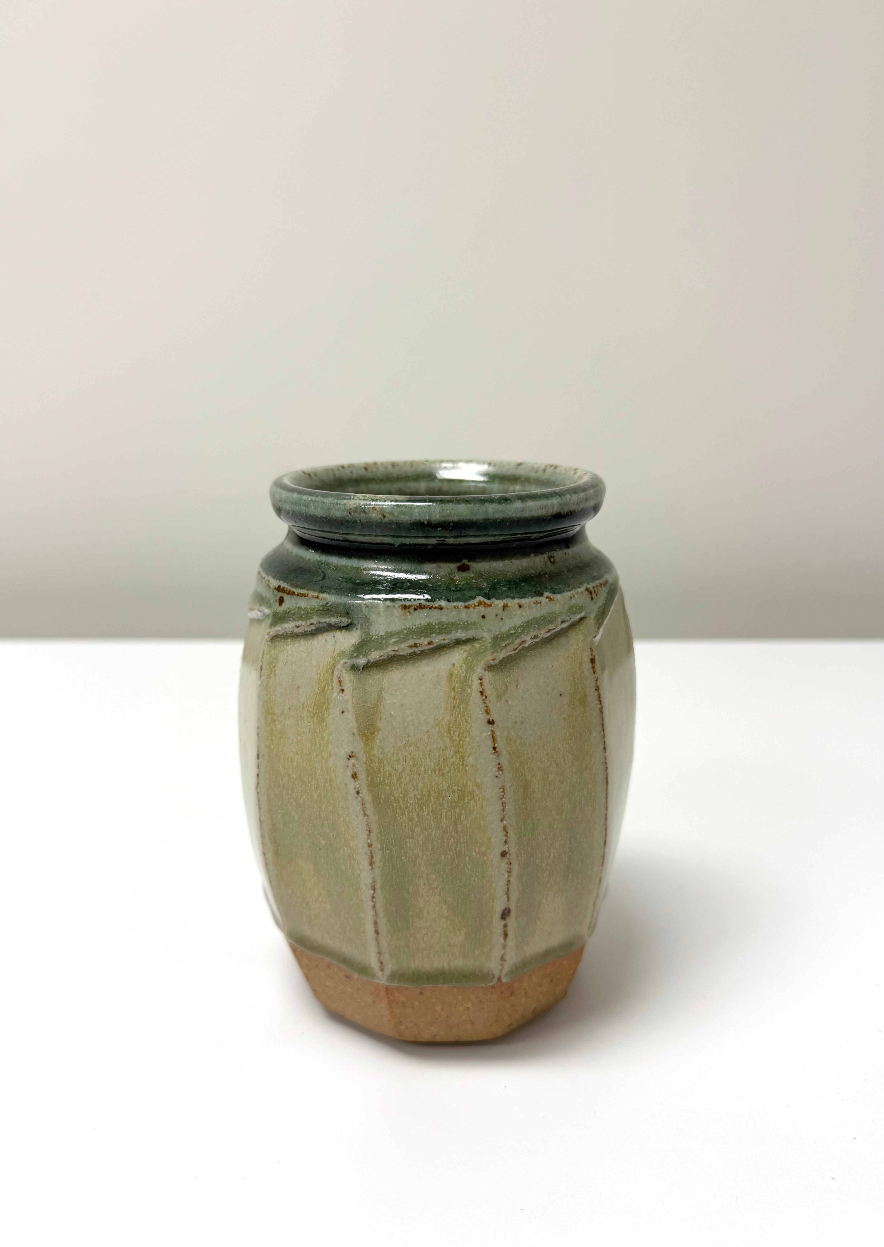 Vintage RICHARD BATTERHAM Lily Jar