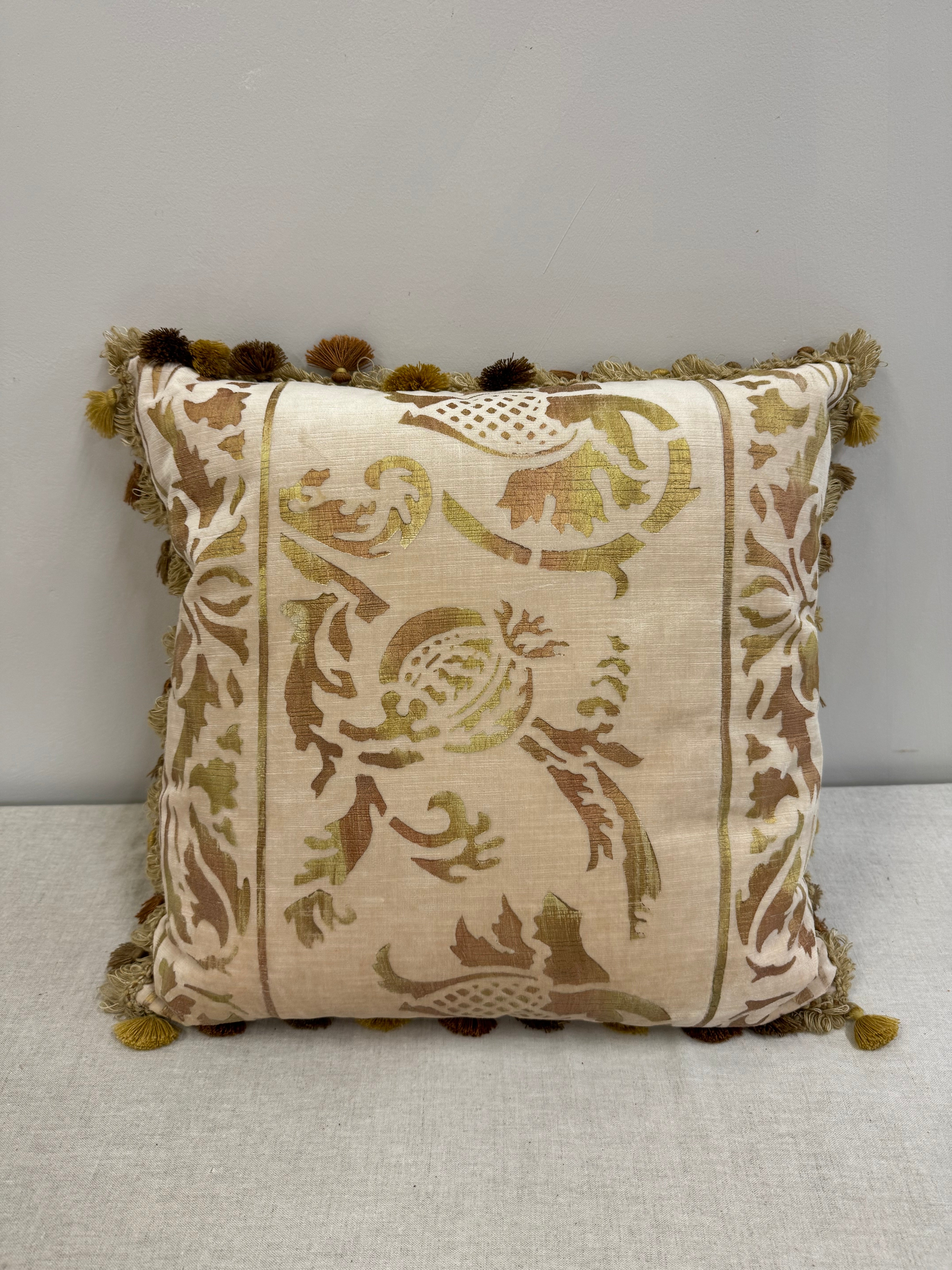 Ivory & Gold Damask Velvet 21" Pillow
