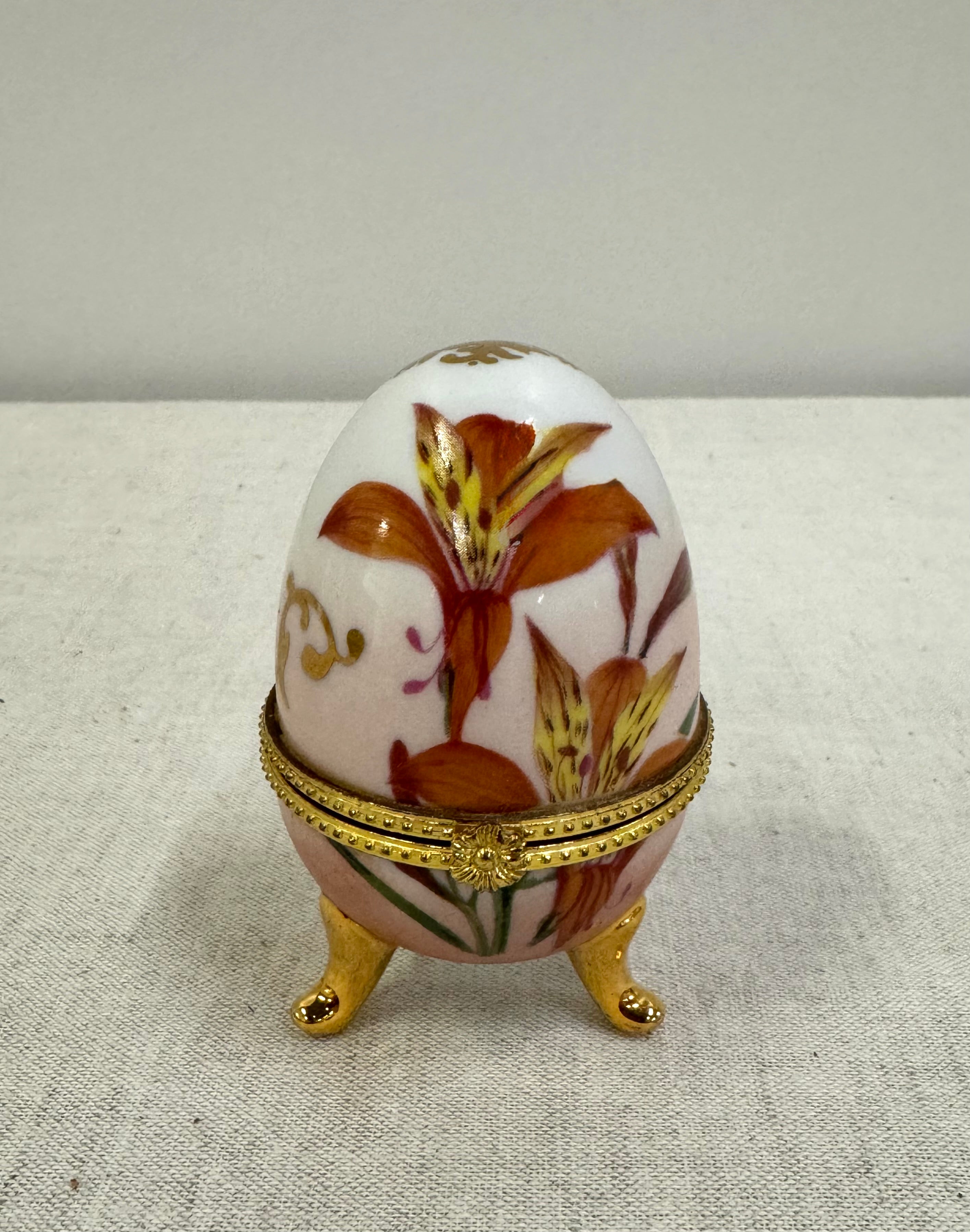Footed Egg Trinket Box