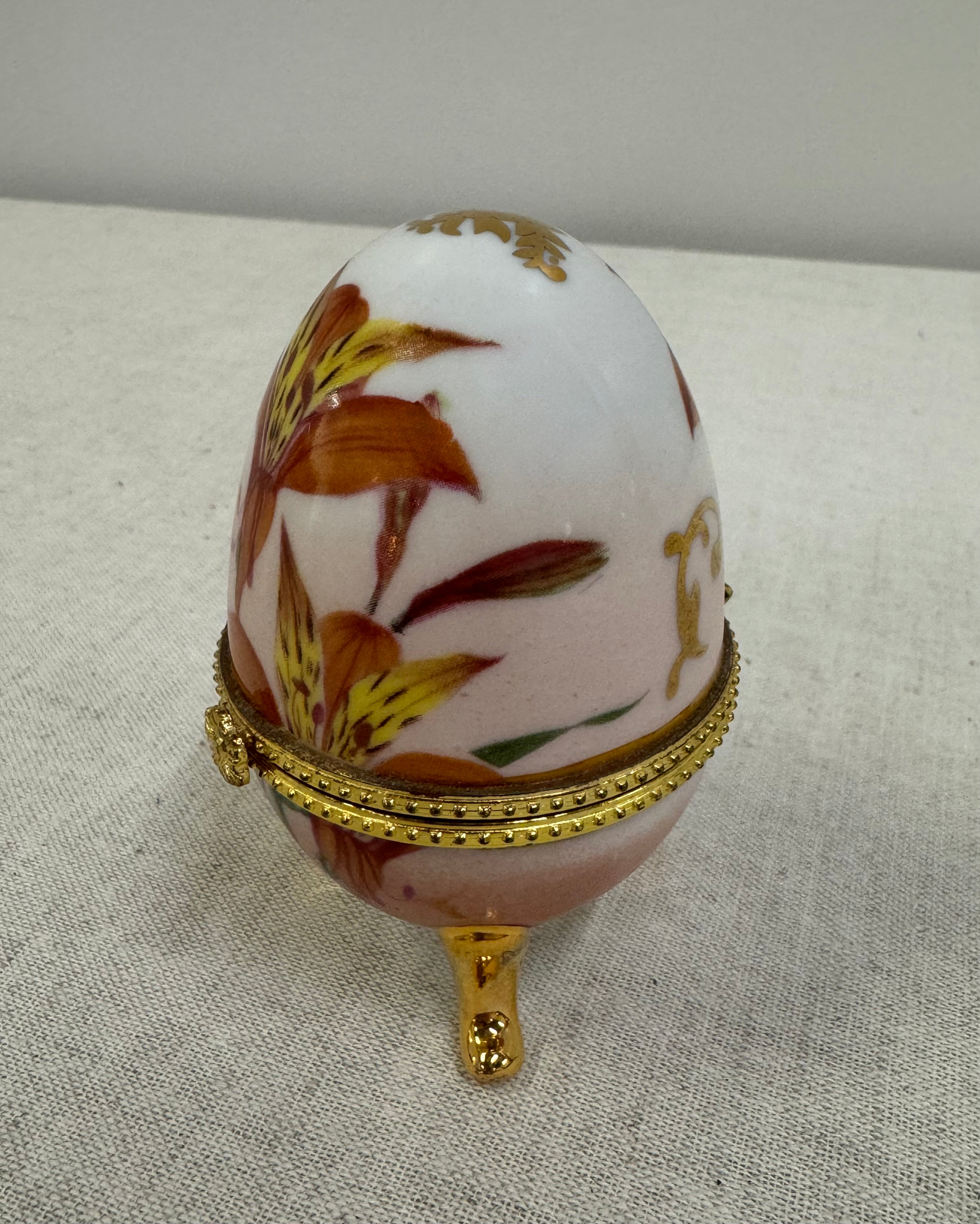 Footed Egg Trinket Box