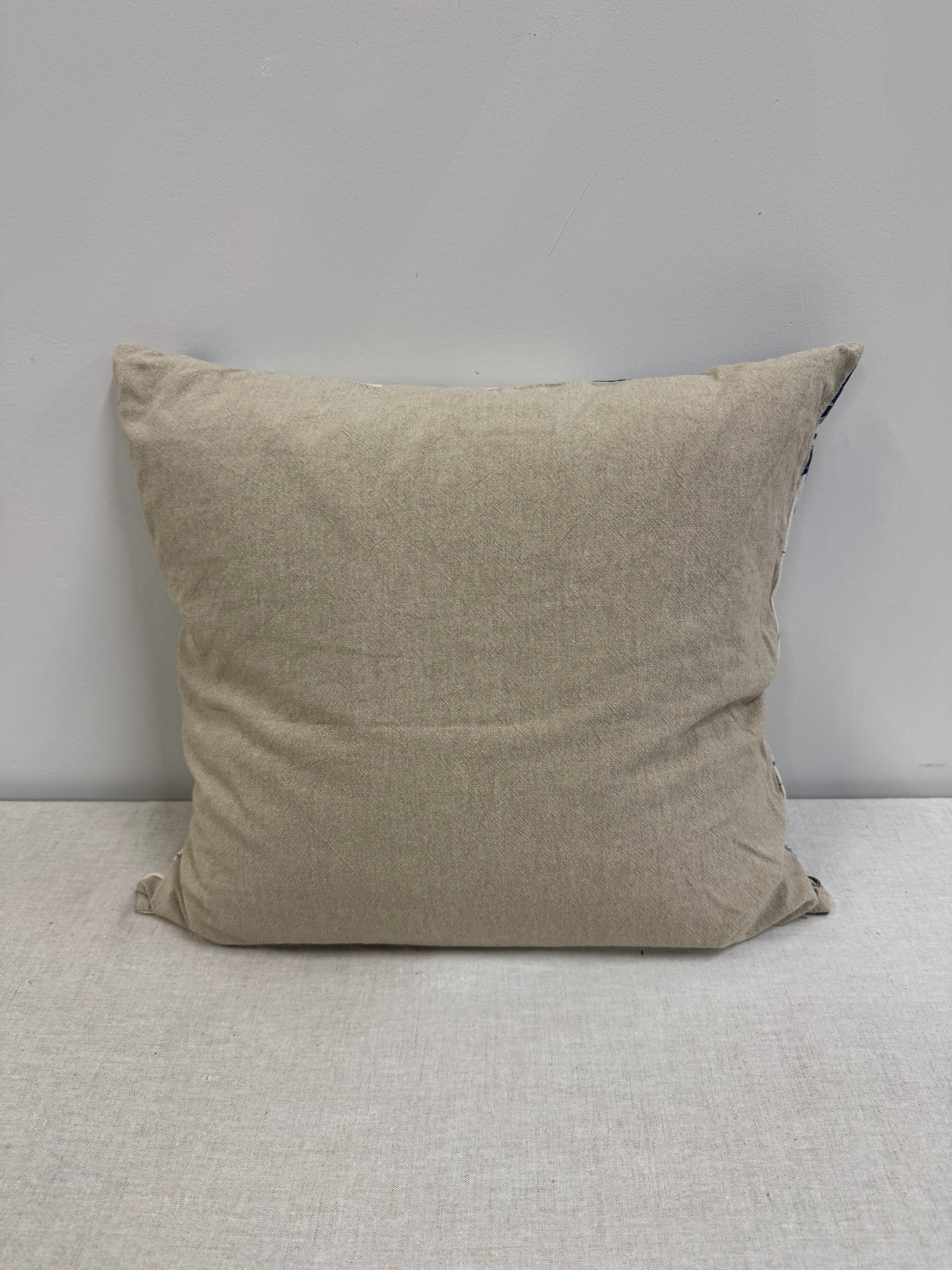 POTTERY BARN 'Ainsley' Blue & Cream Toile 22" Pillow