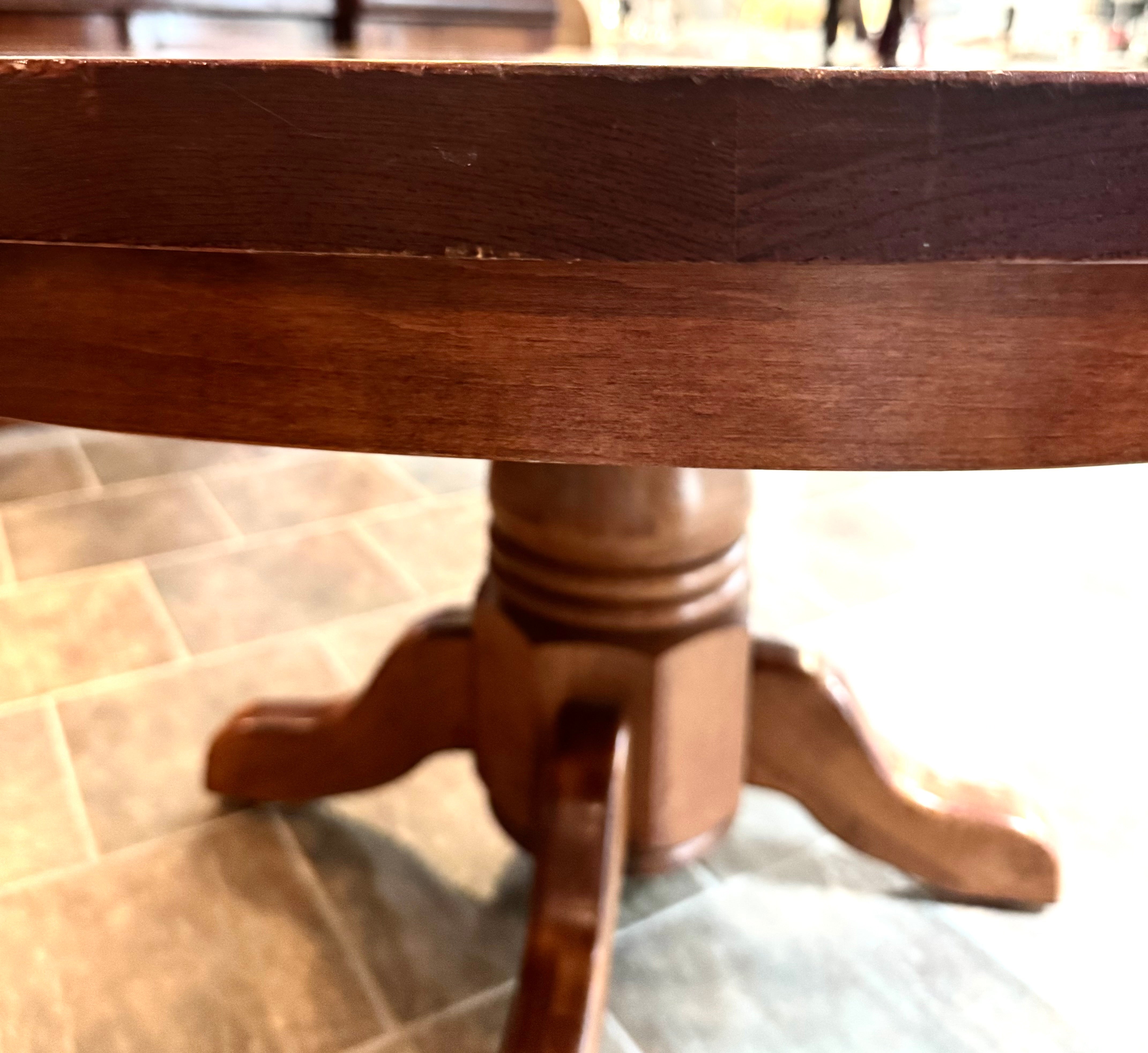 POTTERY BARN Reclaimed Pine 60" Table