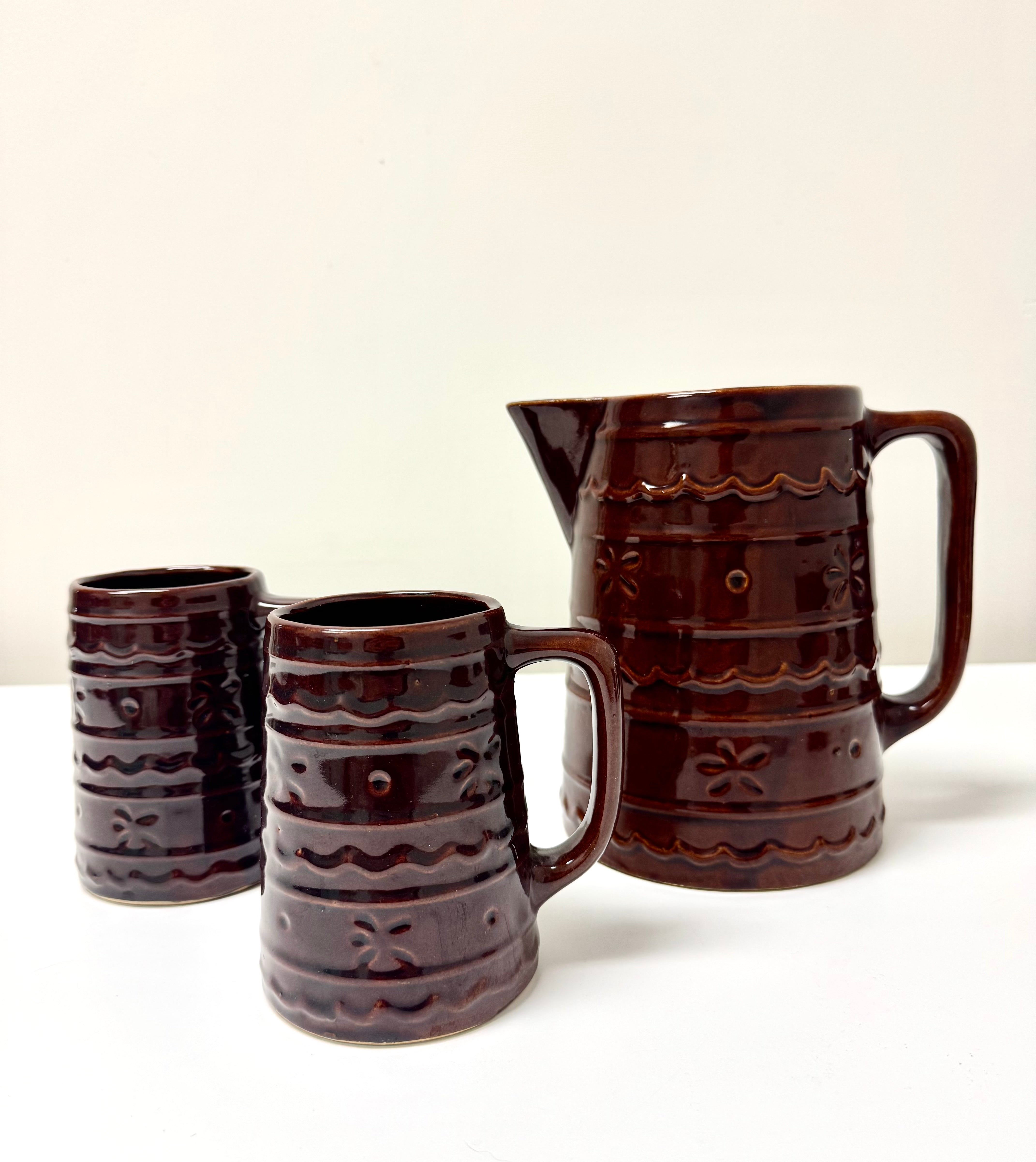 Vintage MAR-CREST 'Daisy Dot' Stoneware Pitcher & Mugs