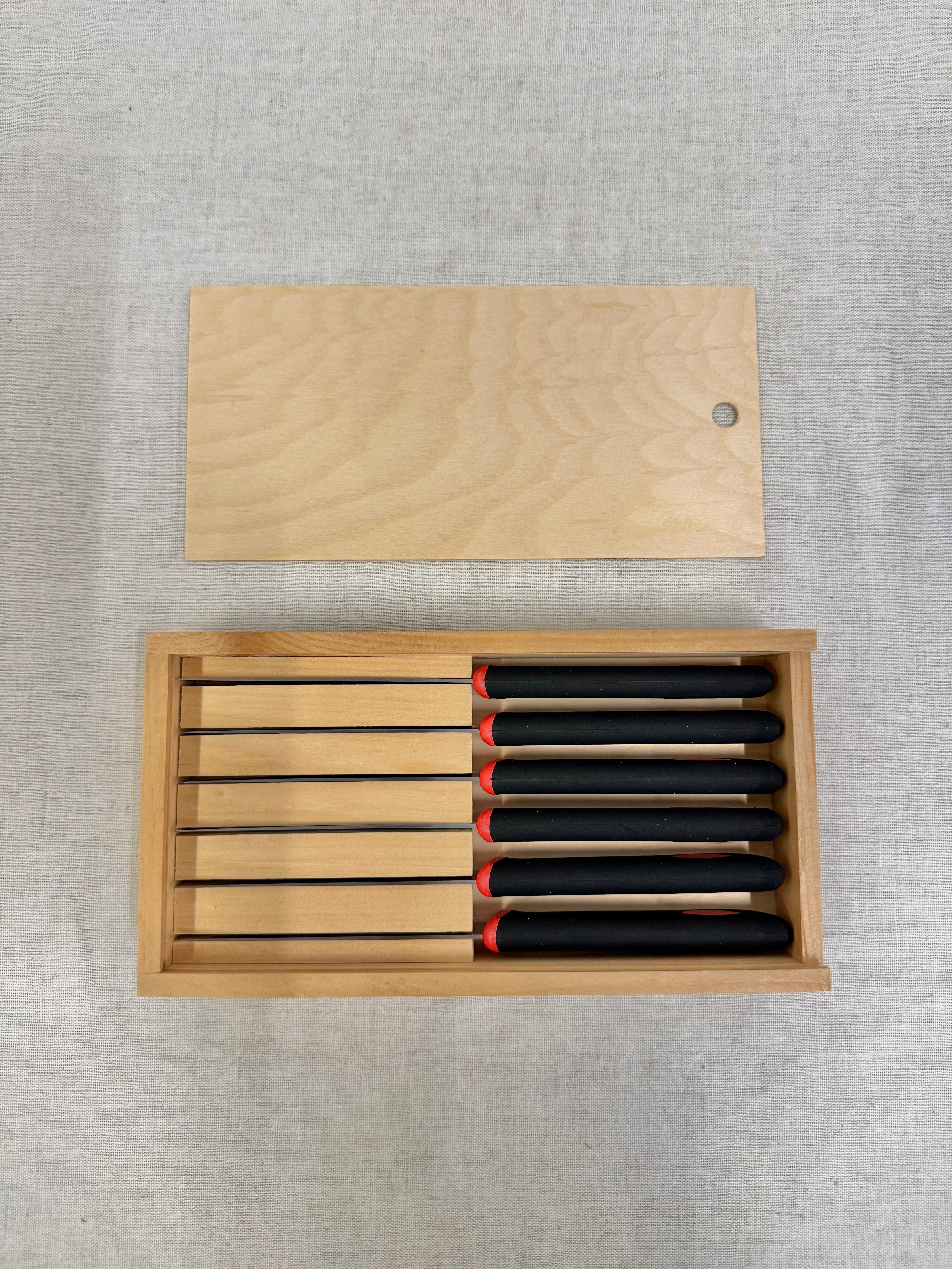 SANELLI Steak Knives Set of 8 in Wooden Box