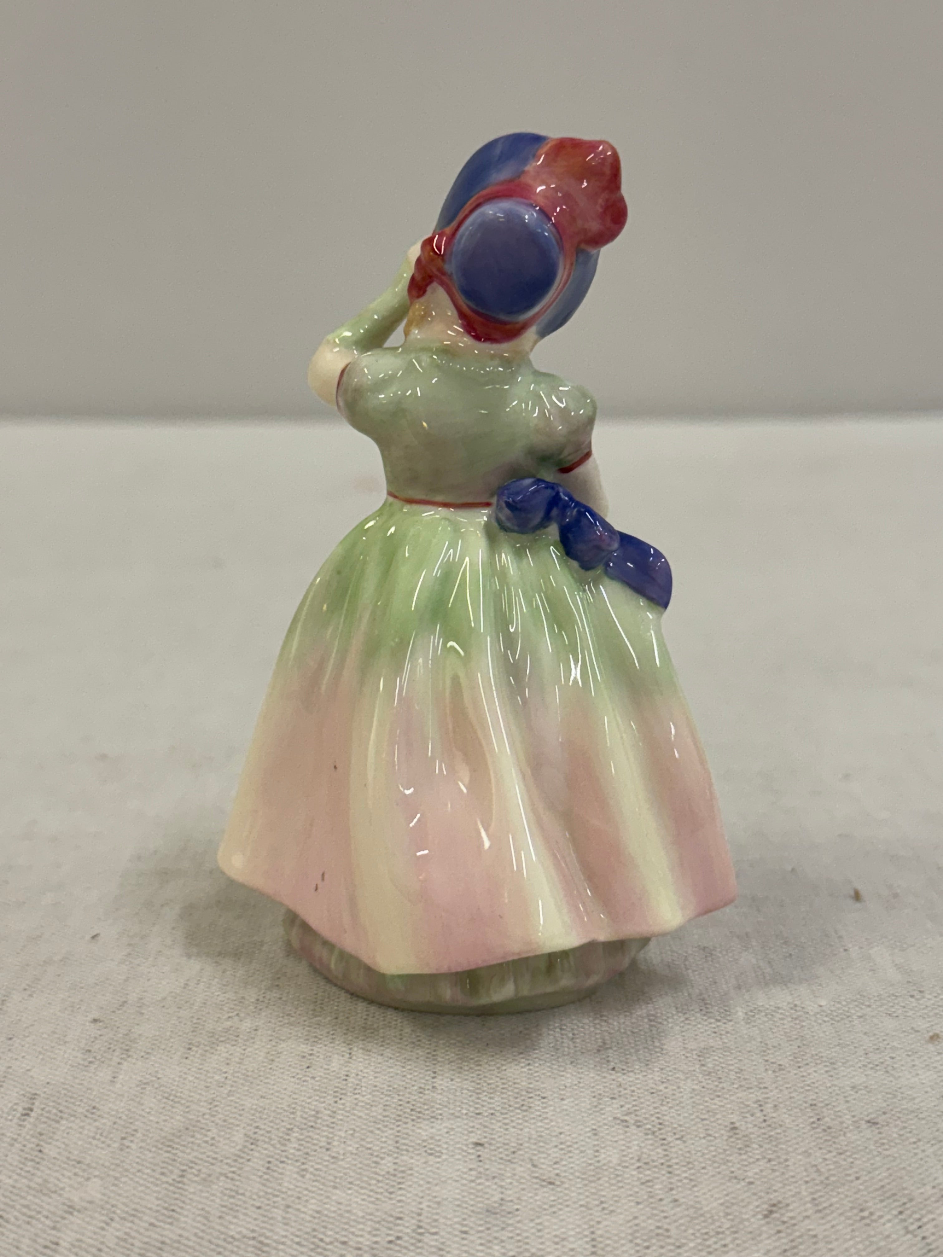 ROYAL DOULTON 'Babie' Figurine
