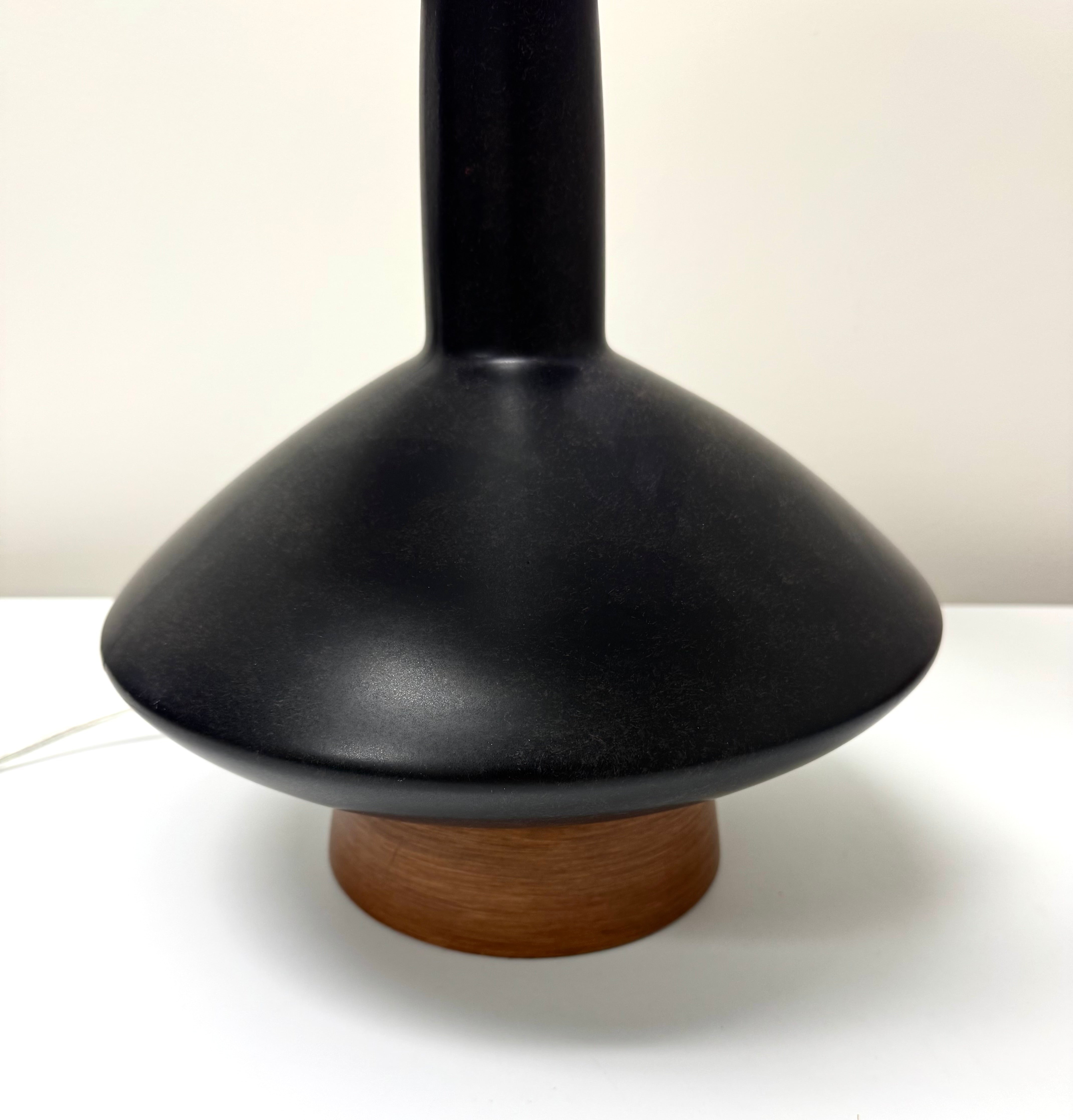 Matte Black Ceramic Lamp