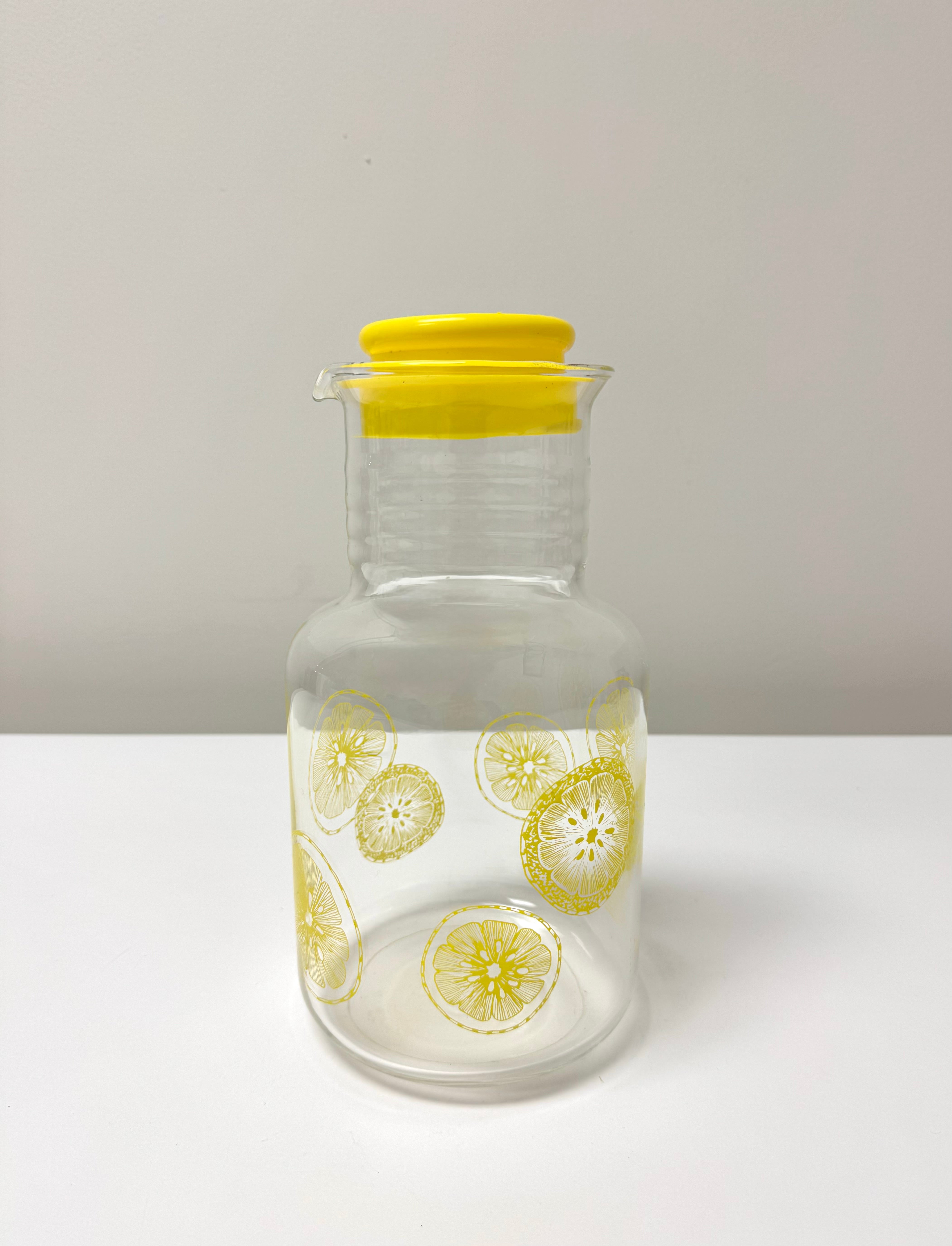 Vintage PYREX 2L Lemonade Pitcher