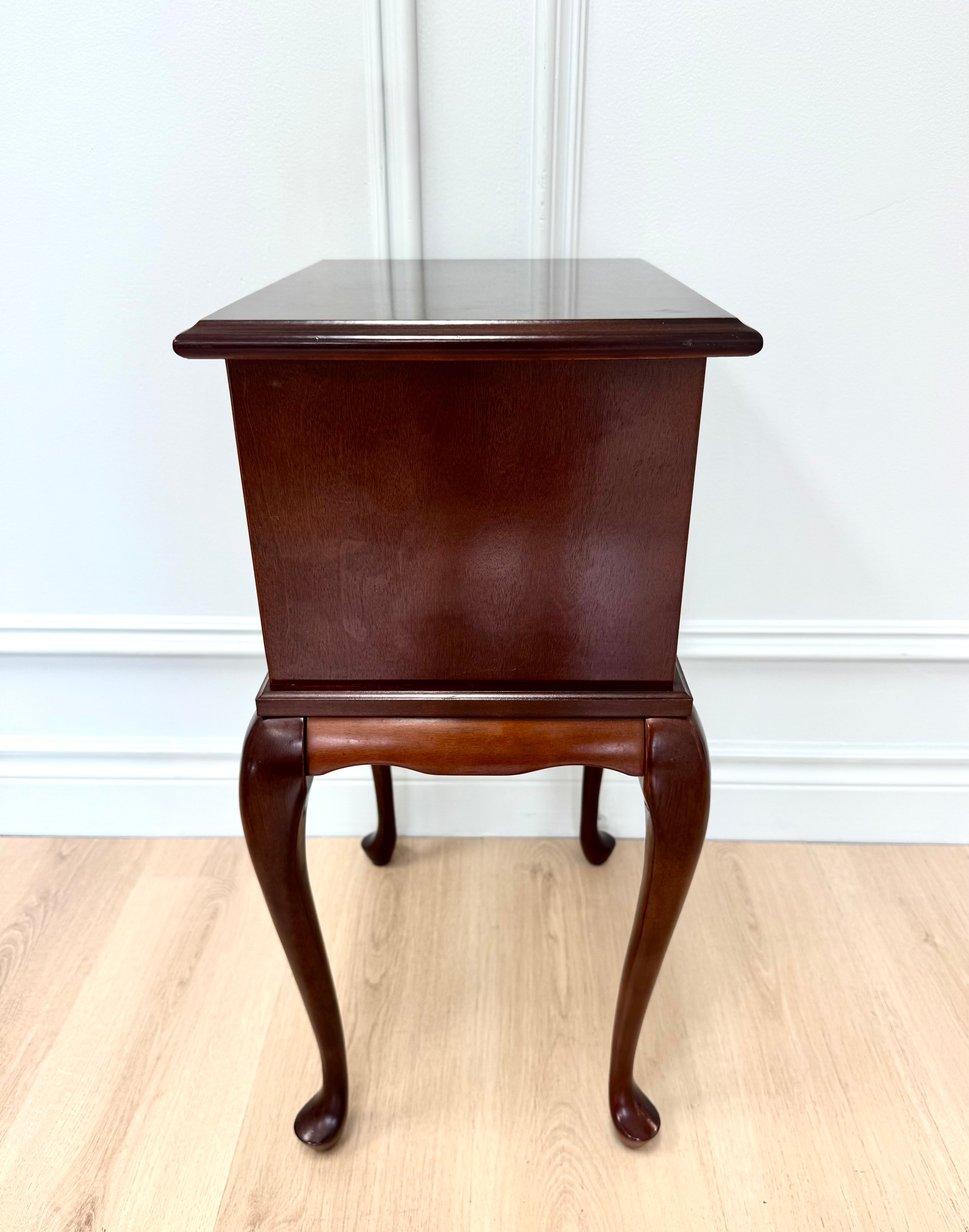 BOMBAY Side Table with Pull-out Tray