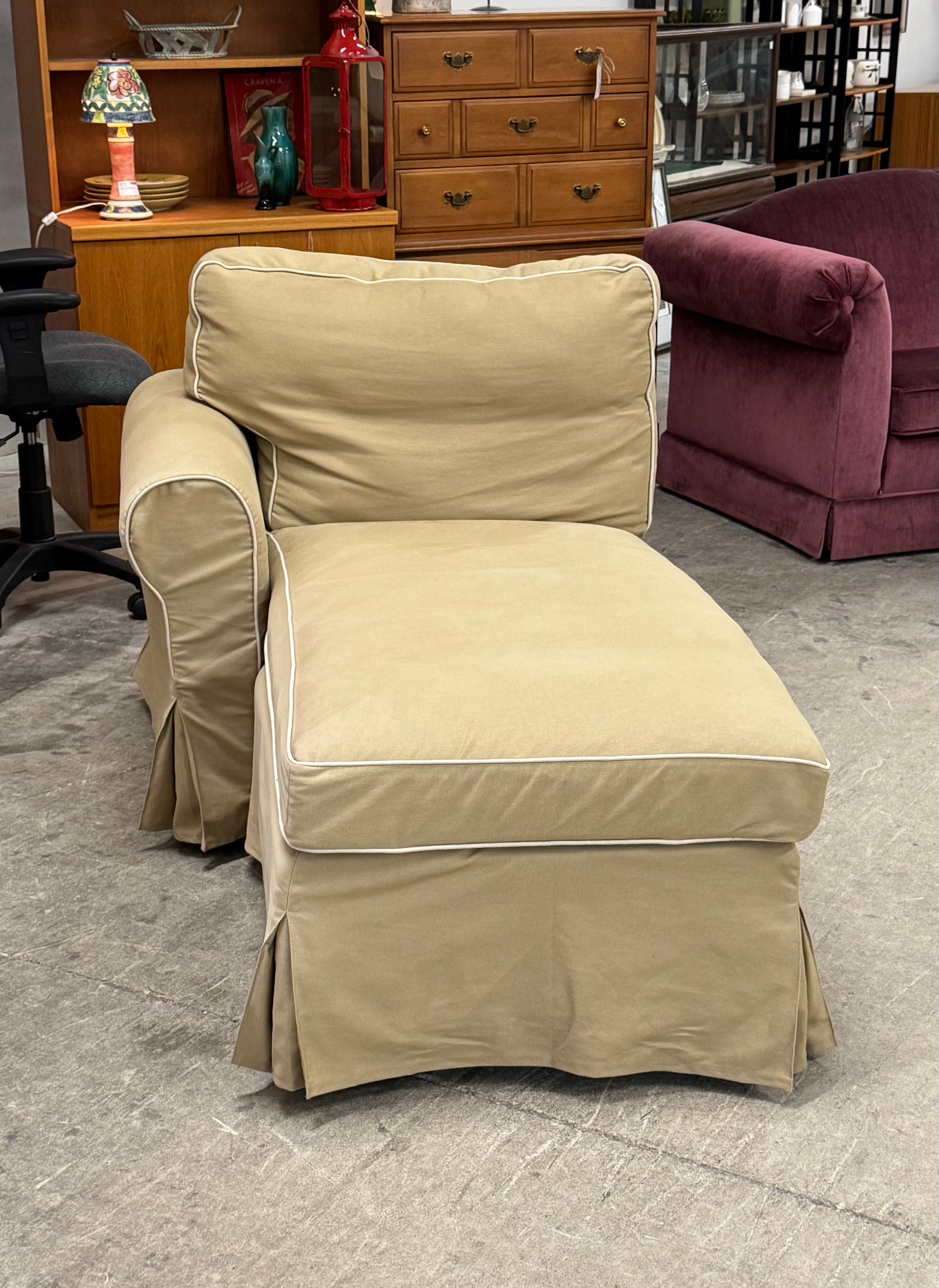 Tan Slipcovered Chaise Longue