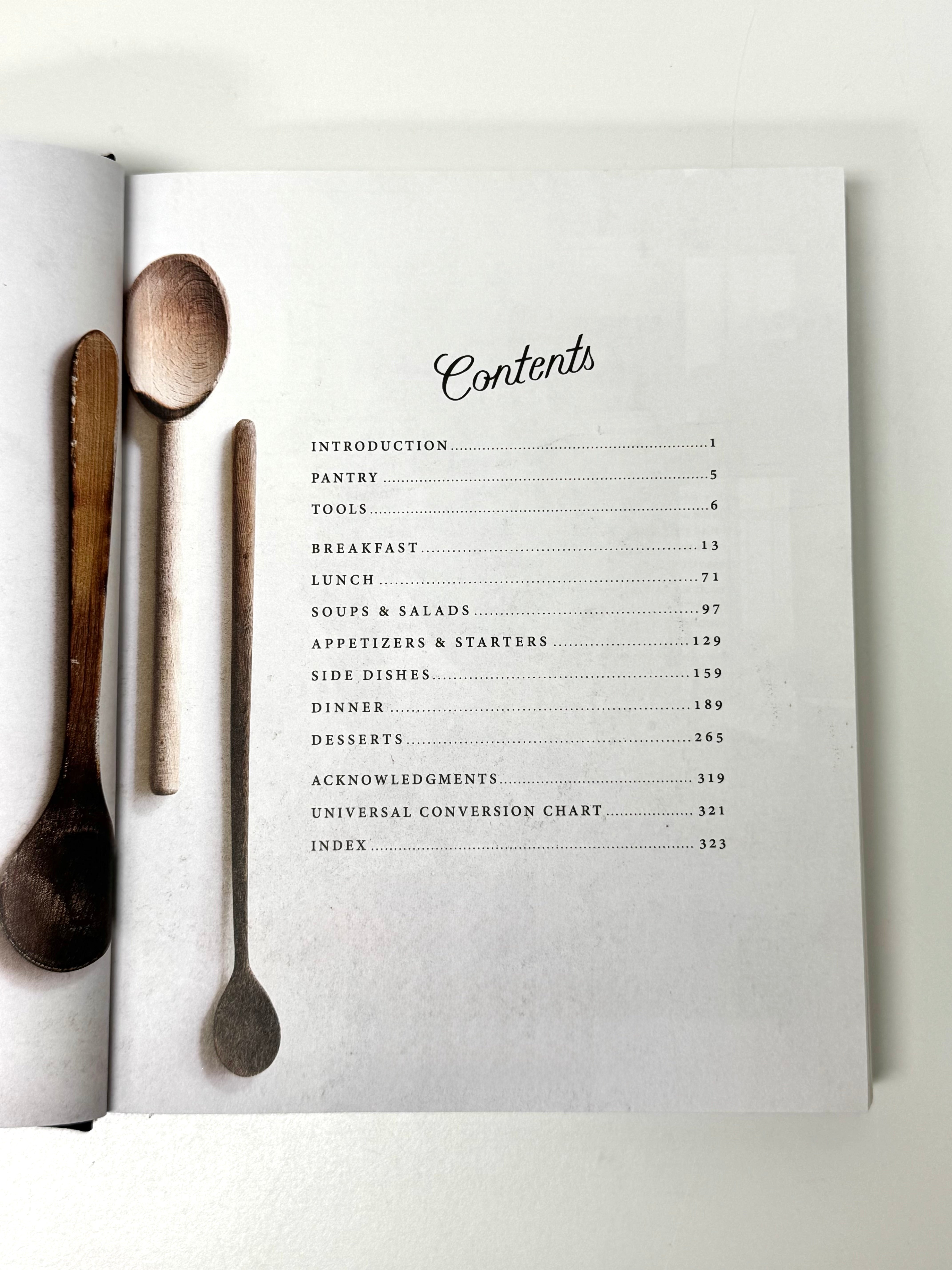 'MAGNOLIA TABLE' Hardcover