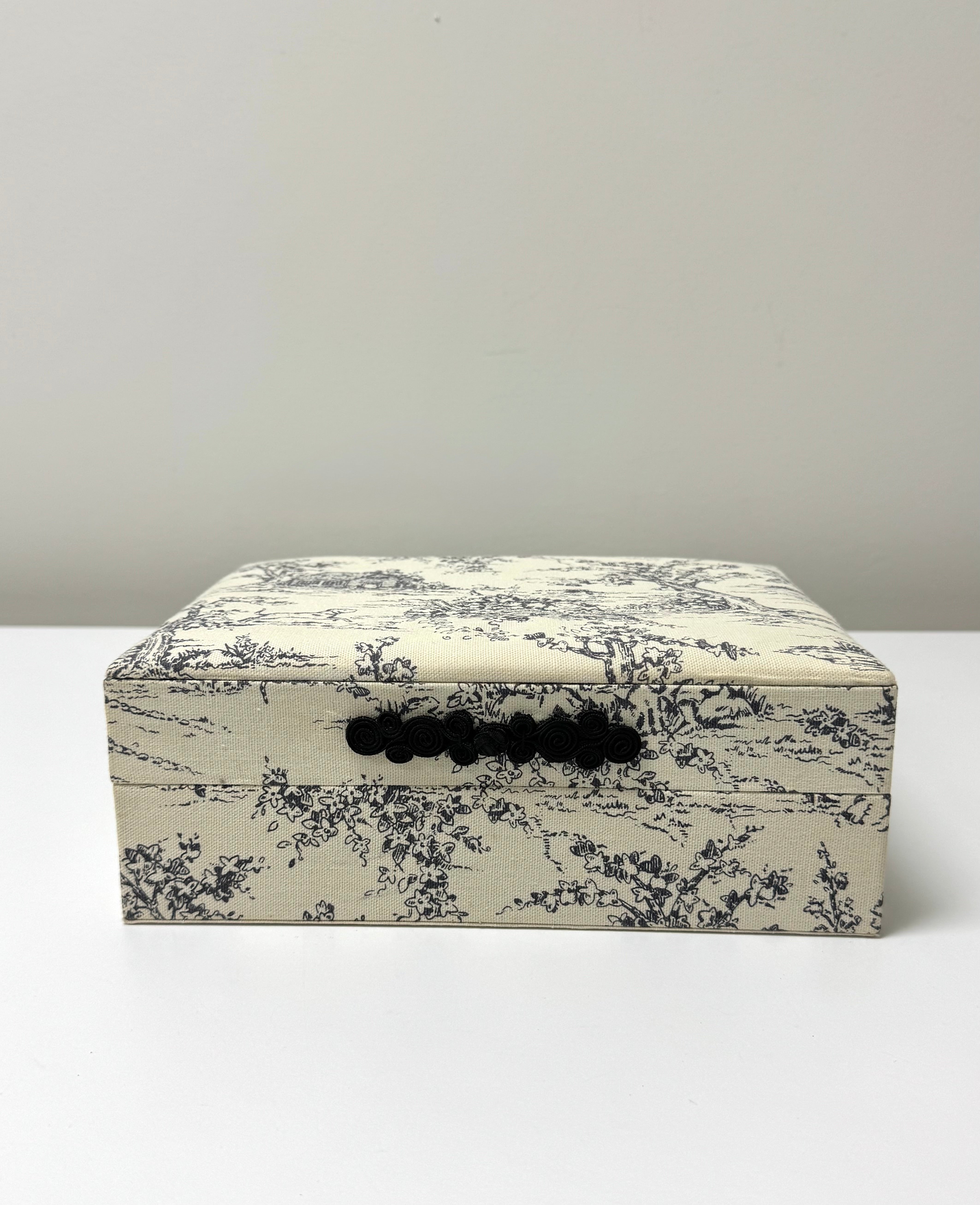 PARTYLITE Black Toile de Jouy Jewellery Box