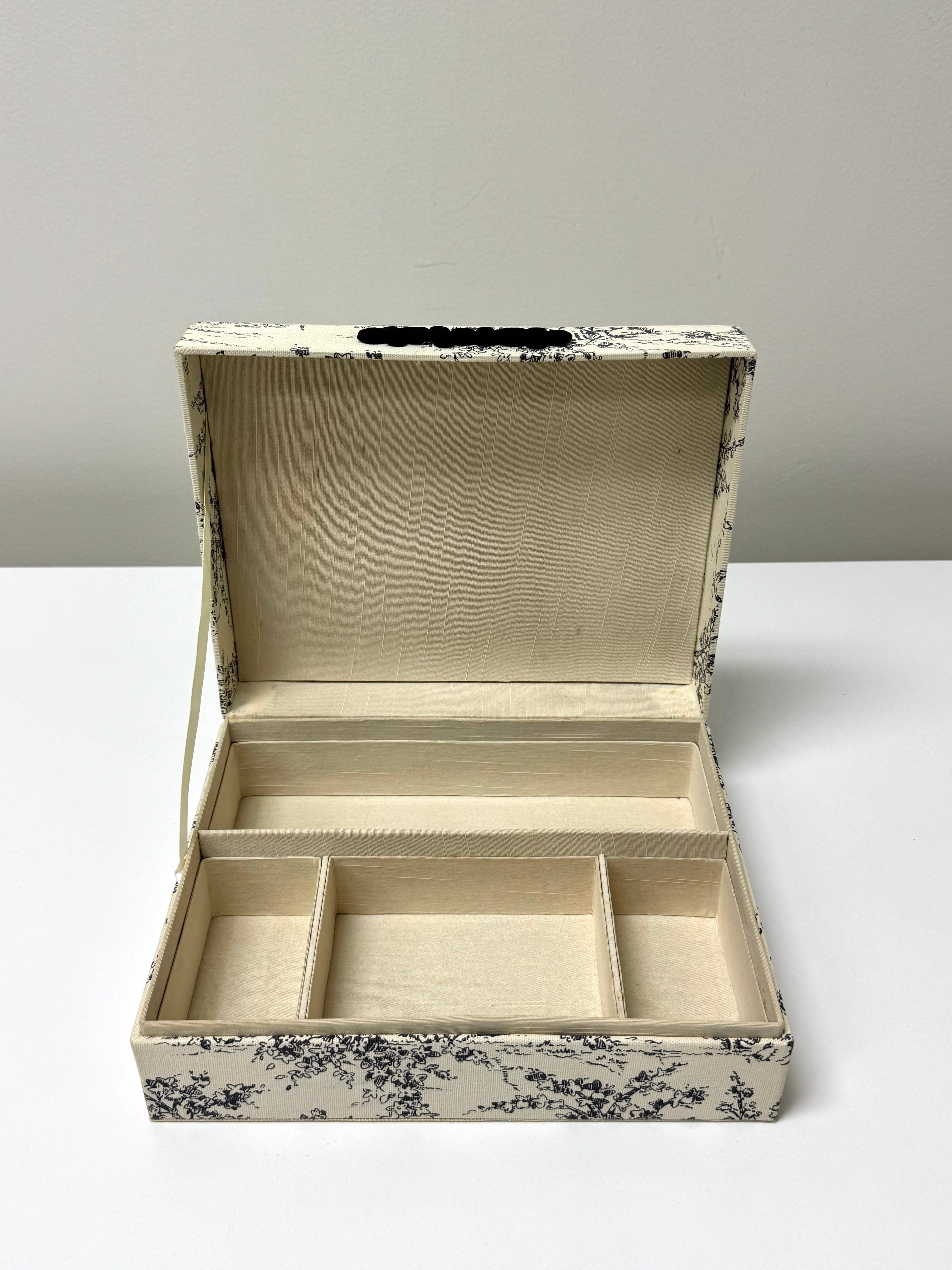 PARTYLITE Black Toile de Jouy Jewellery Box