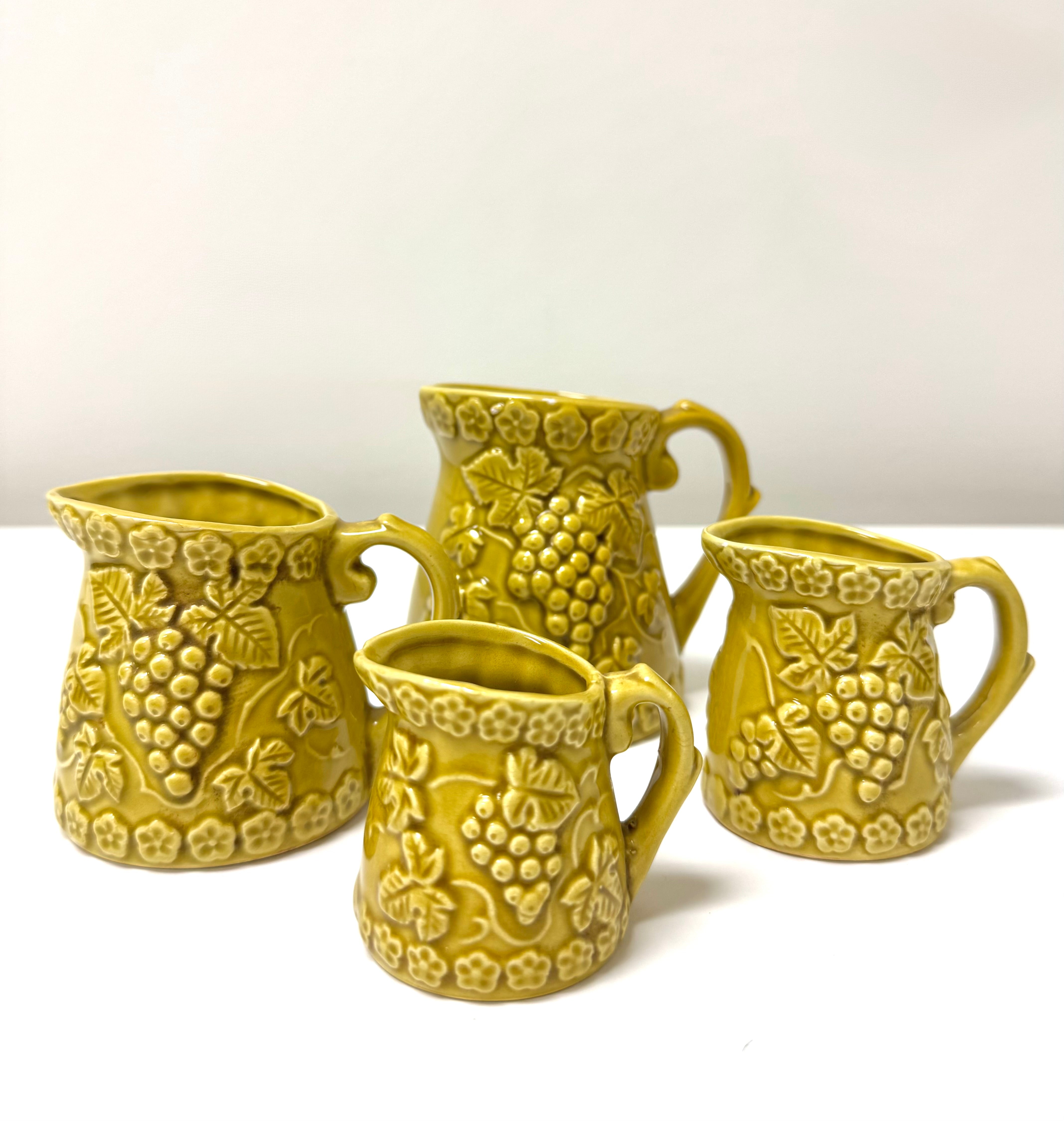 Vintage Harvest Gold Majolica Measuring Cups Set