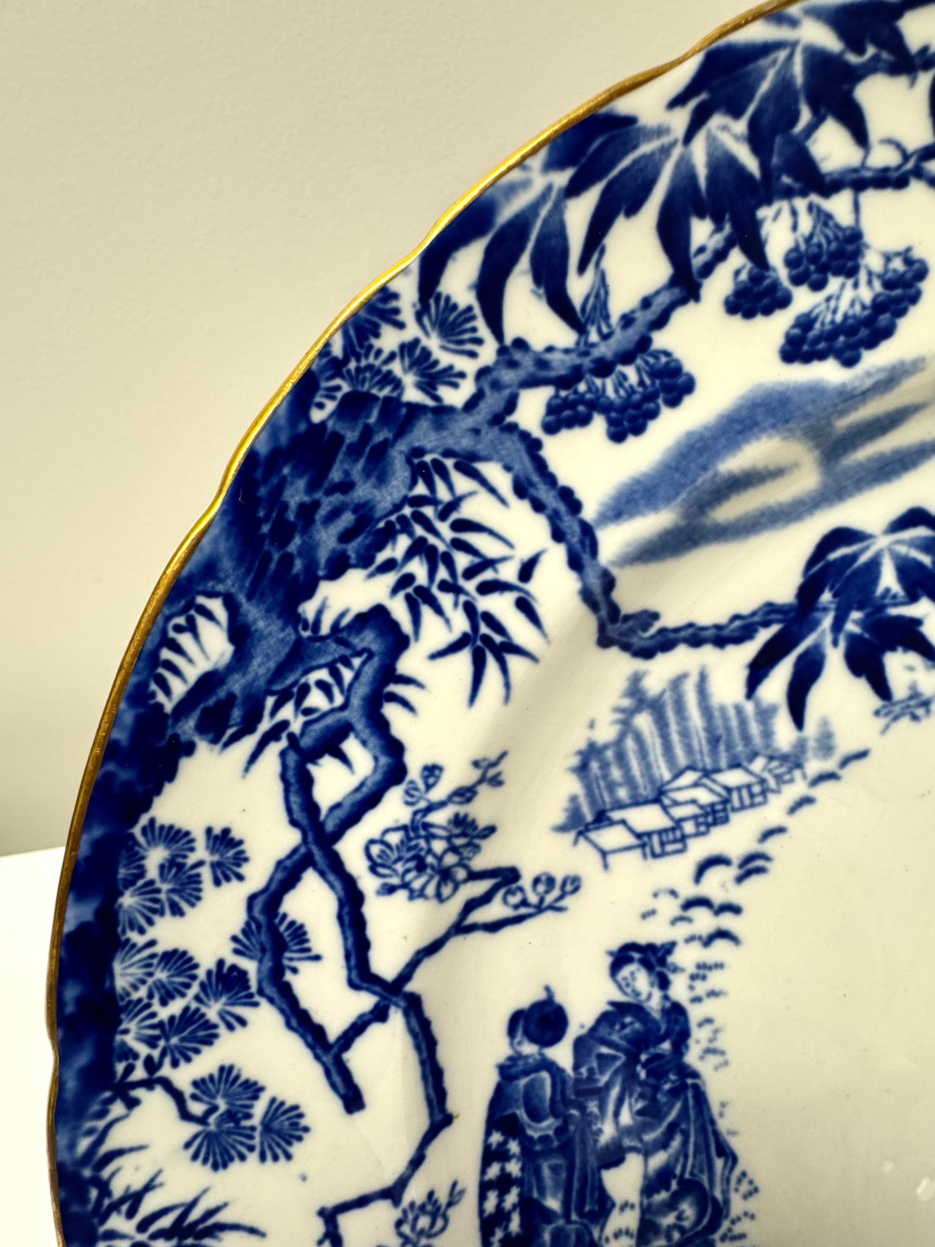 ROYAL CROWN DERBY 'Mikado' Dinnerware Set for 6 Plus