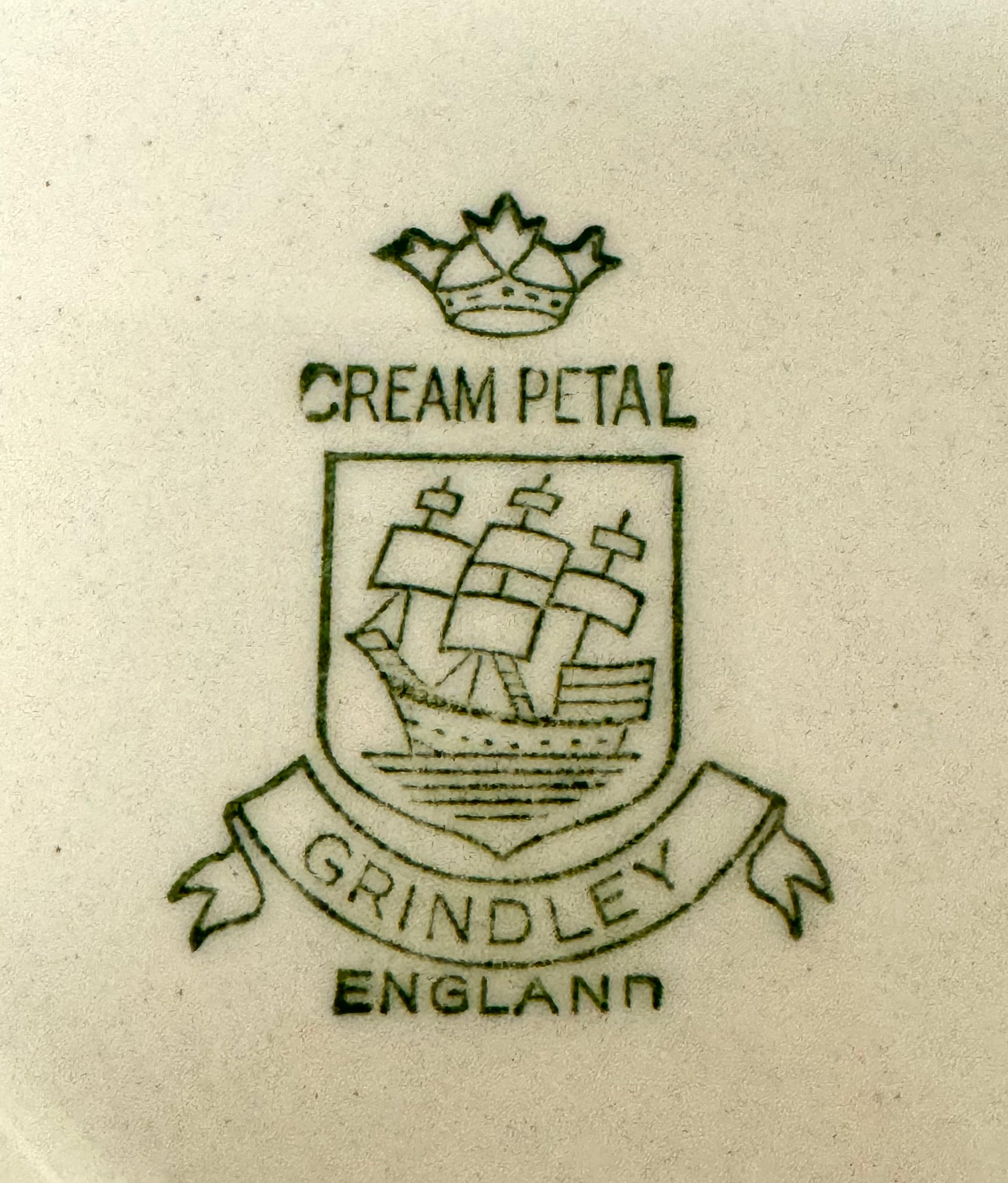 Vintage GRINDLEY 'Cream Petal' Bowl