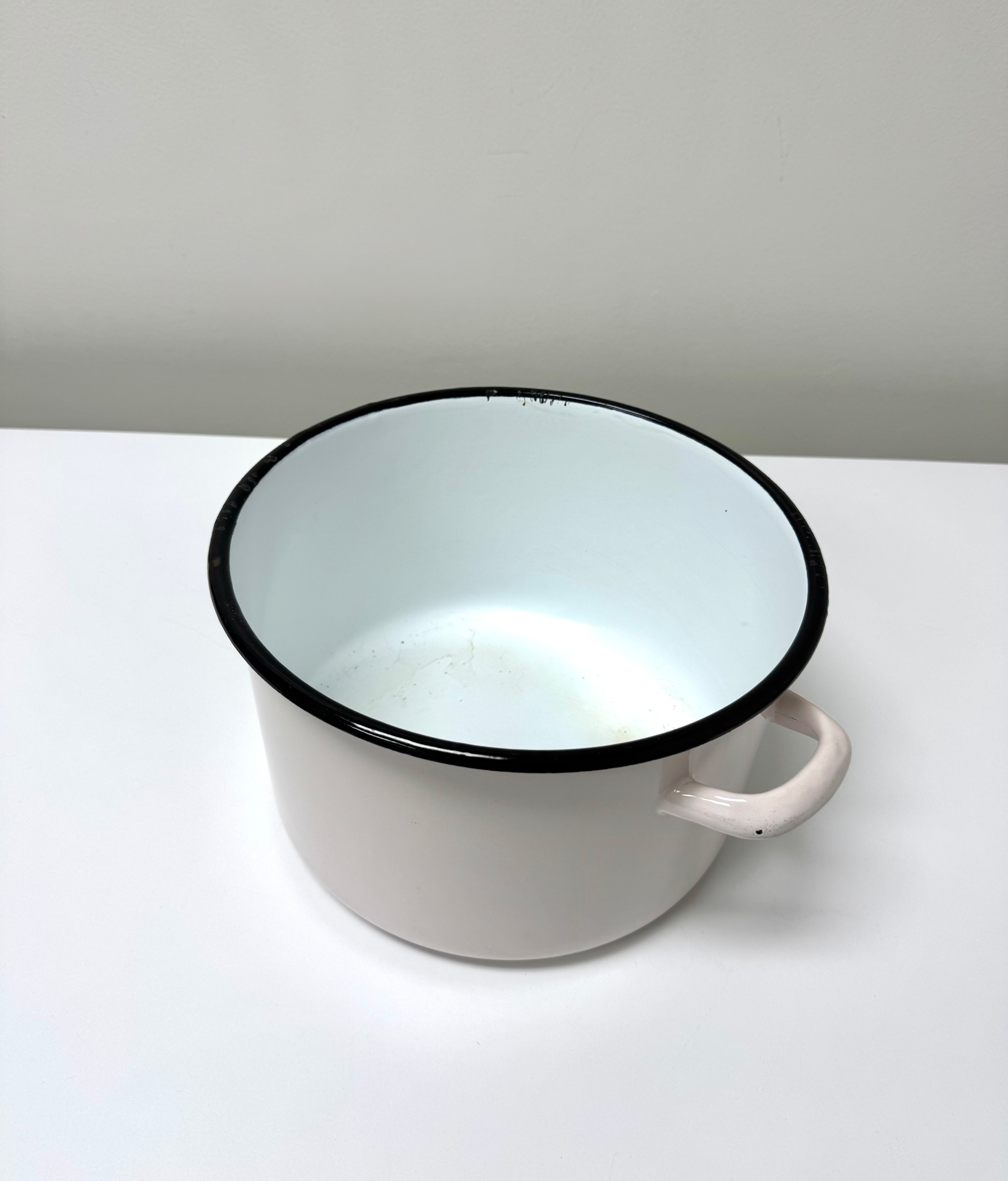 Light Pink Enamelware 10" Pot