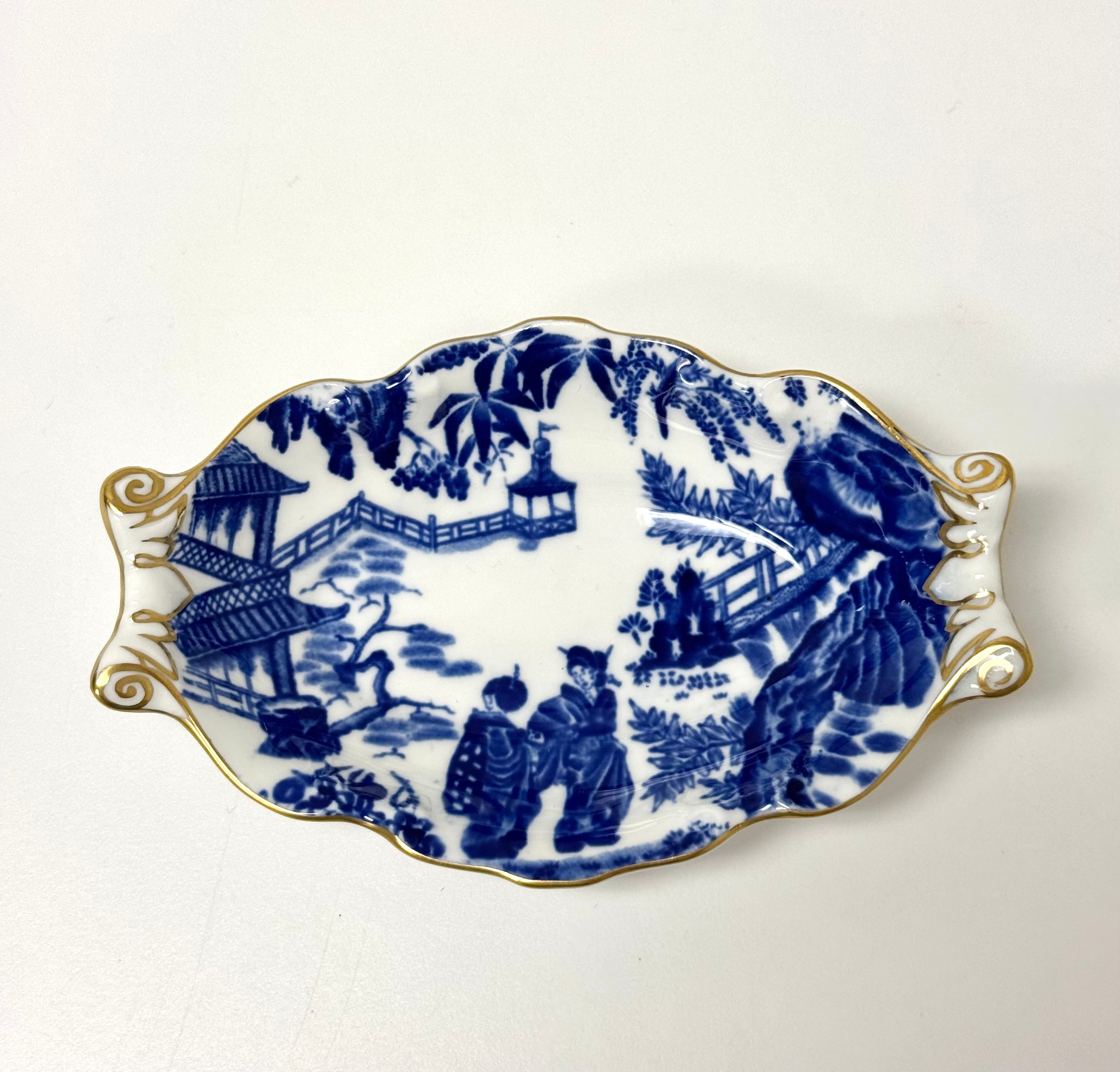 ROYAL CROWN DERBY 'Mikado' Small Basket Dish