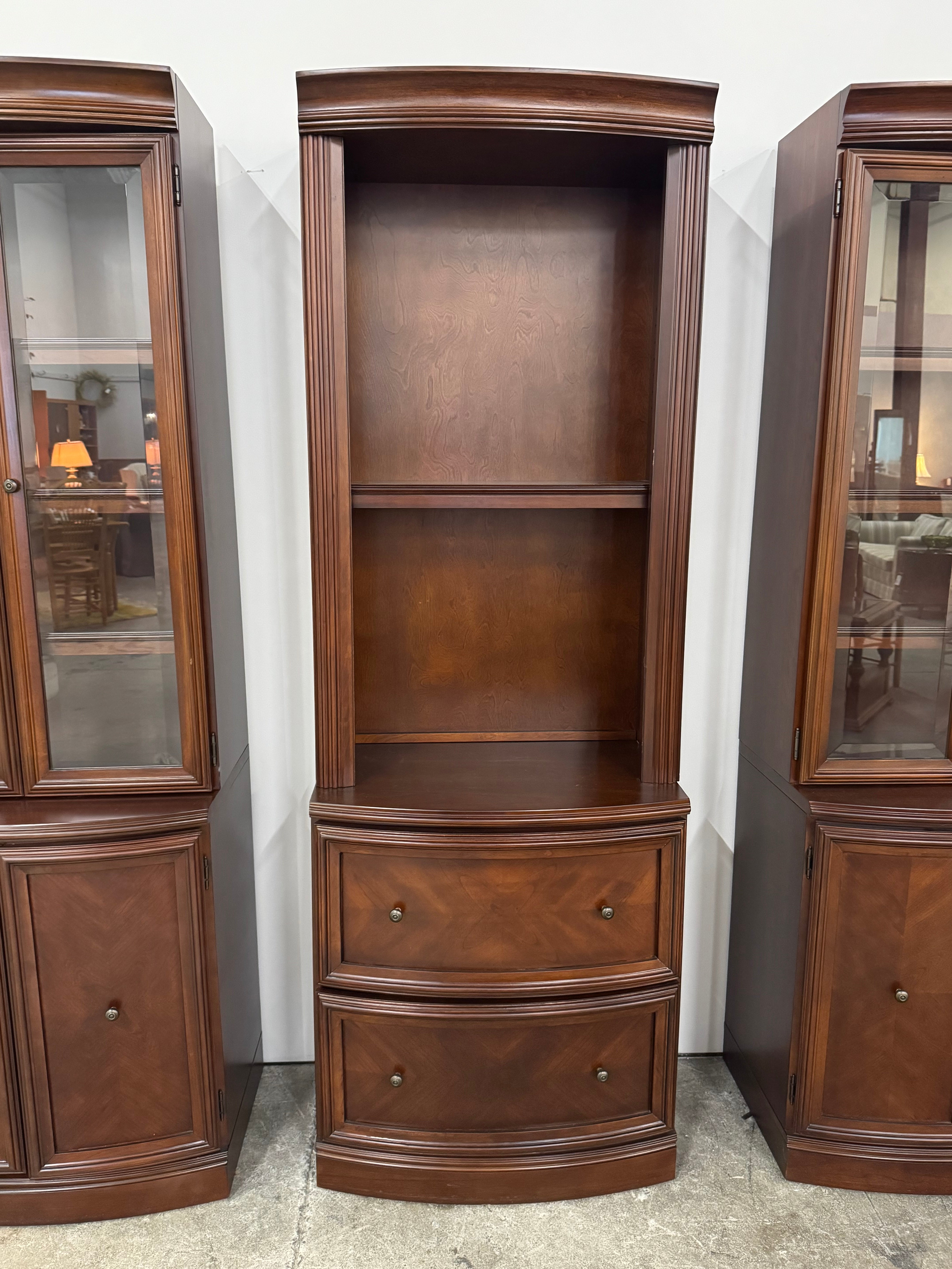 BOMBAY Two-drawer Cabinet