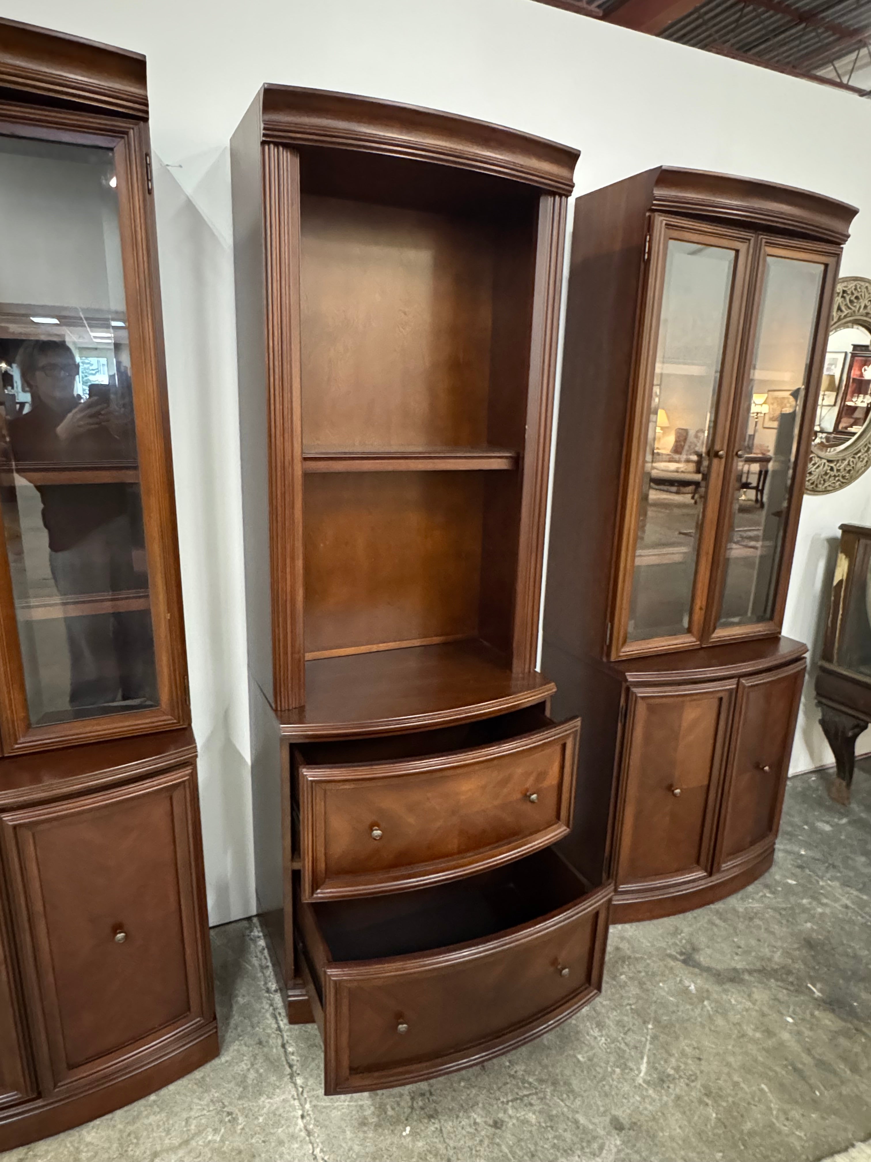 BOMBAY Two-drawer Cabinet