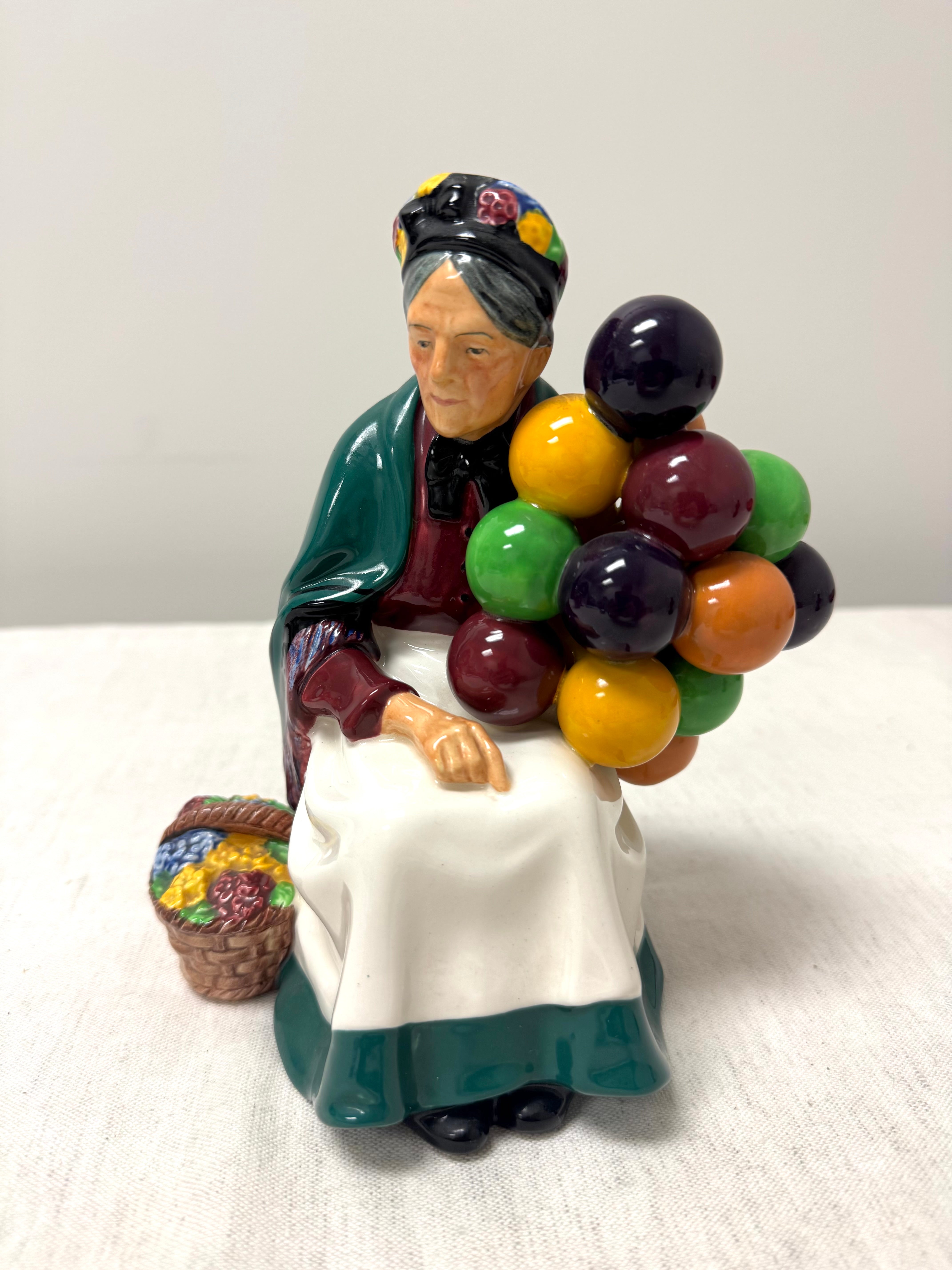 ROYAL DOULTON 'The Old Balloon Seller' Figurine