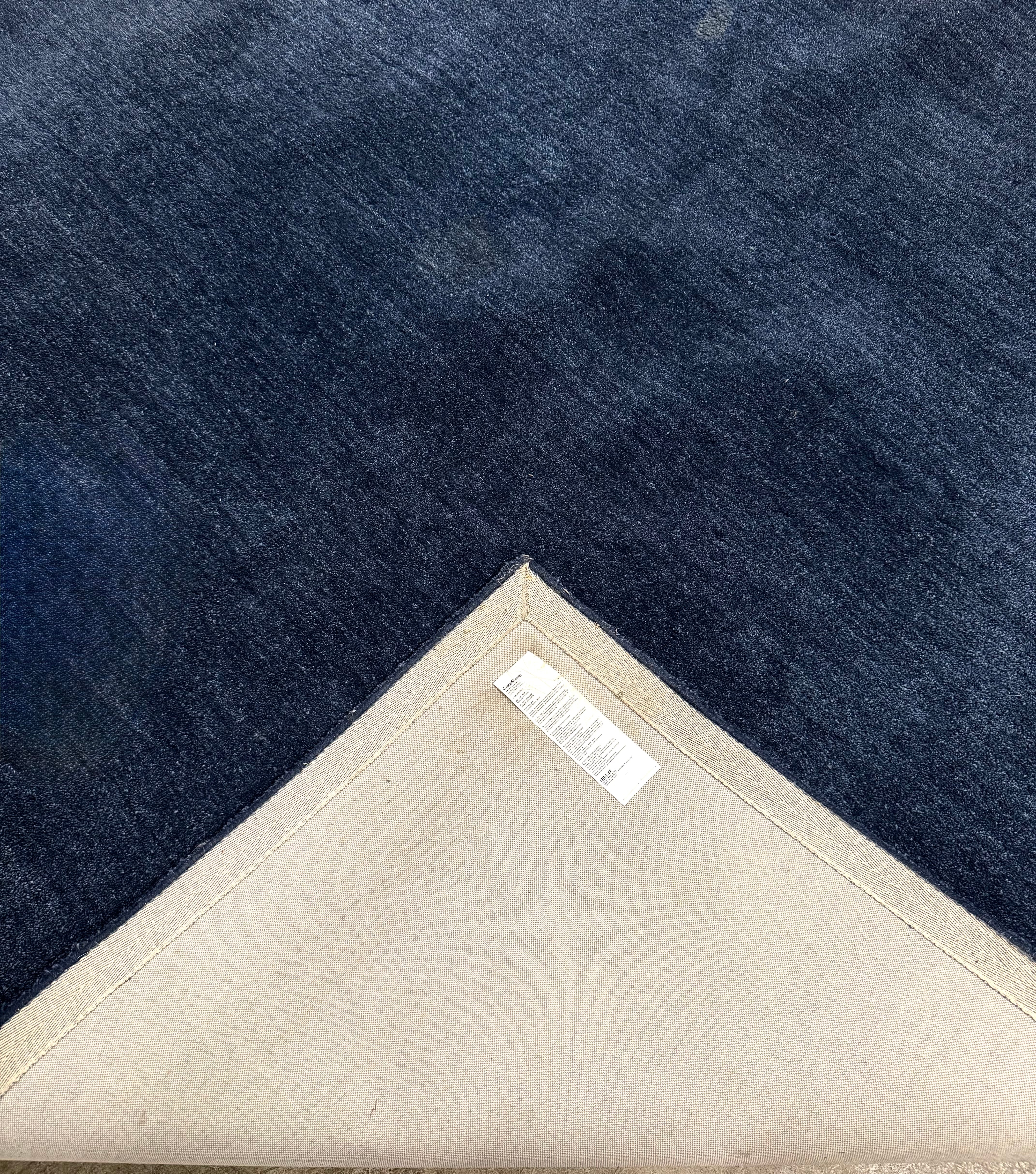 CRATE & BARREL Indigo 8' x 10' Tufted Rug