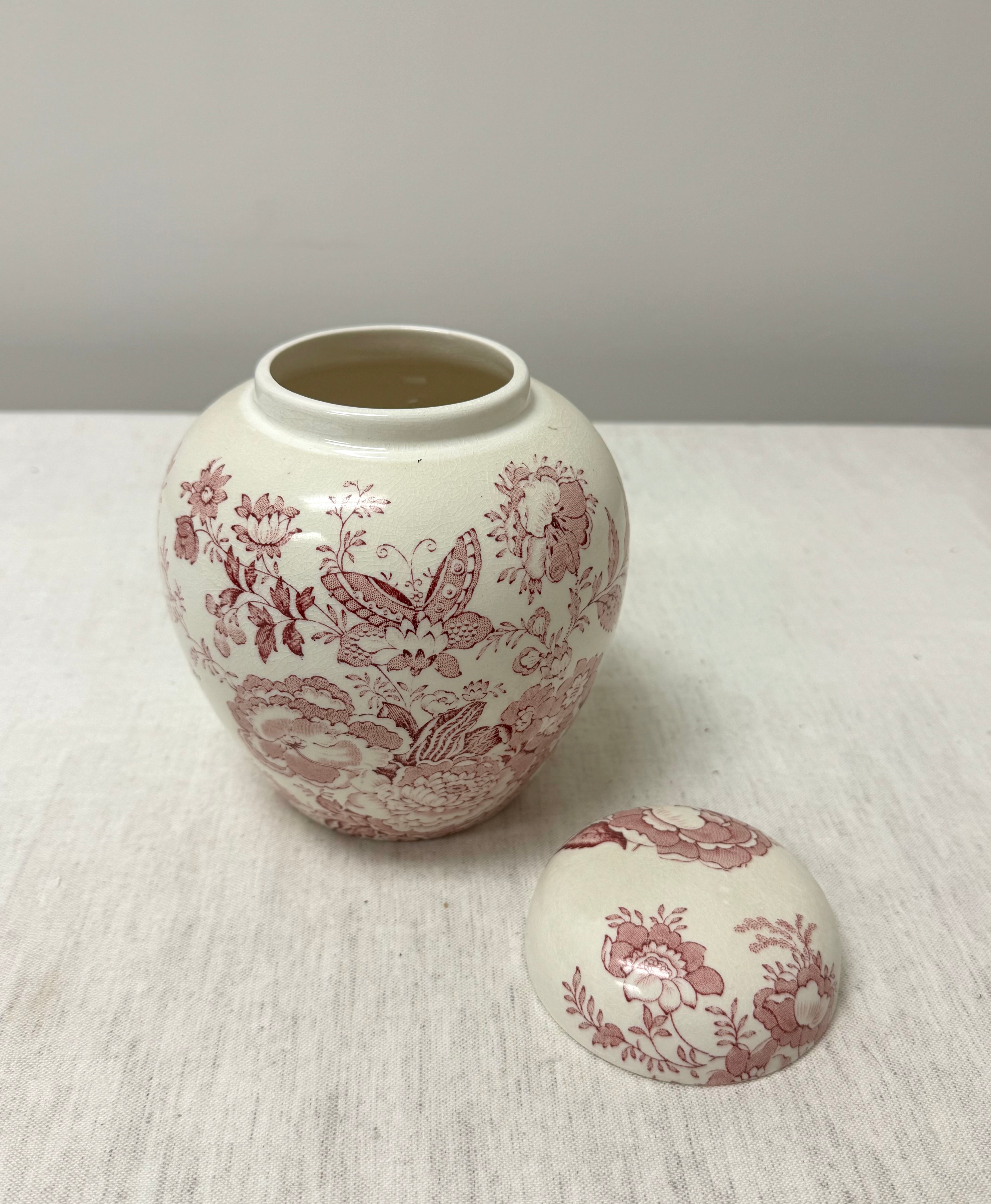 Vintage NEWCASTLE 'Maling' Red Ginger Jar