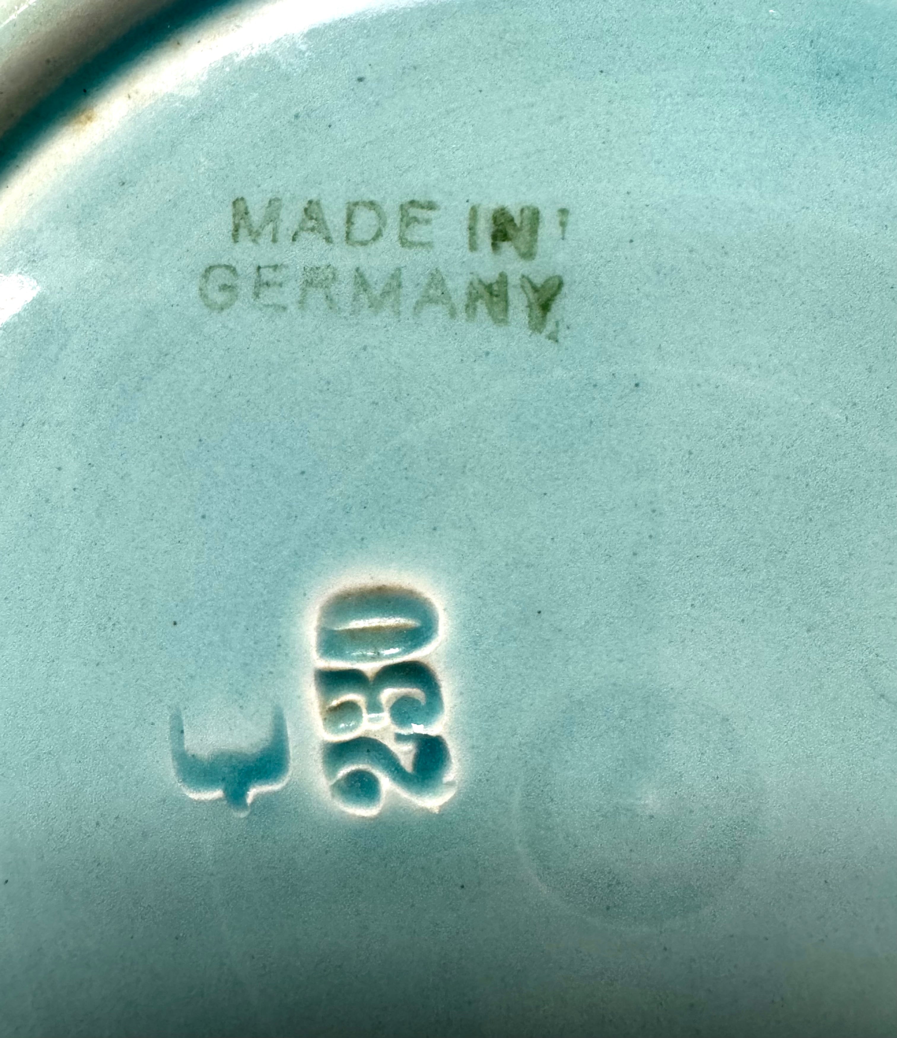 Vintage Light Turquoise Majolica 6-1/2" Plate