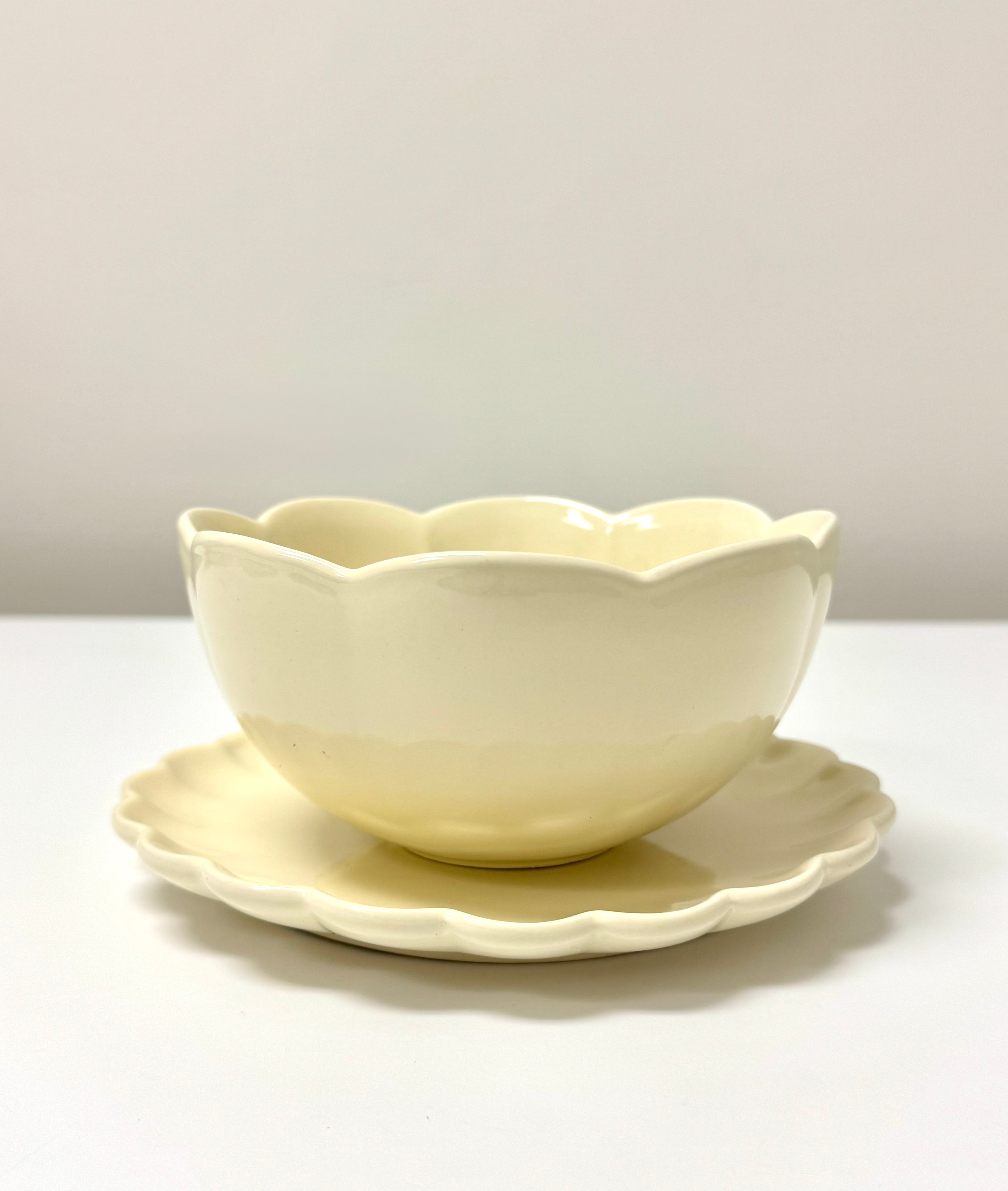 Pale Yellow Petal Bowl & Plate Set