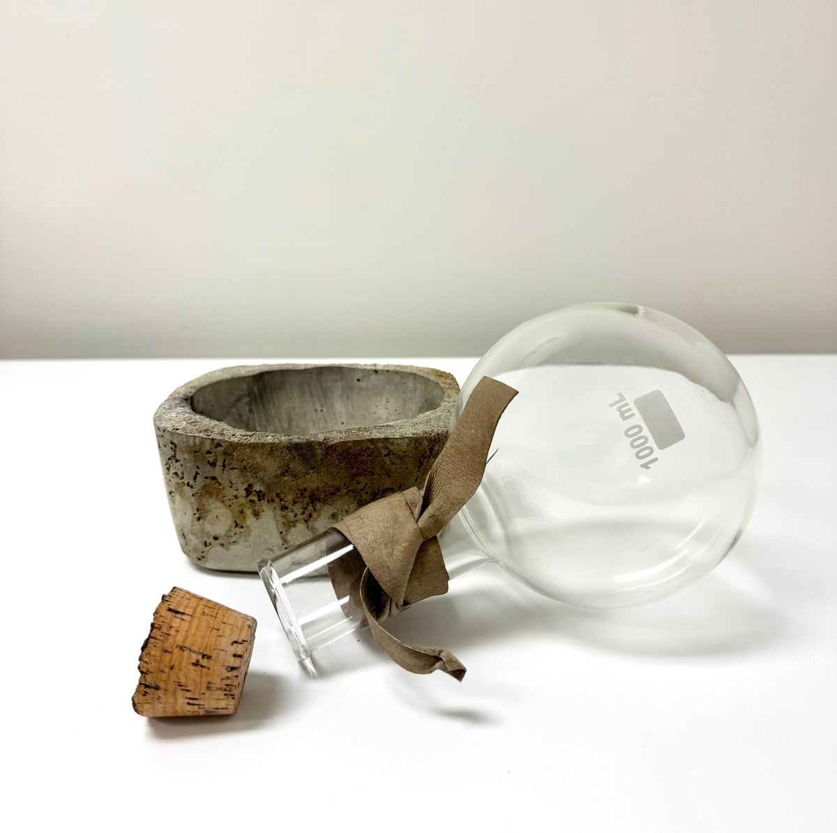 STUDIO 50 Rock Bottom Vessel
