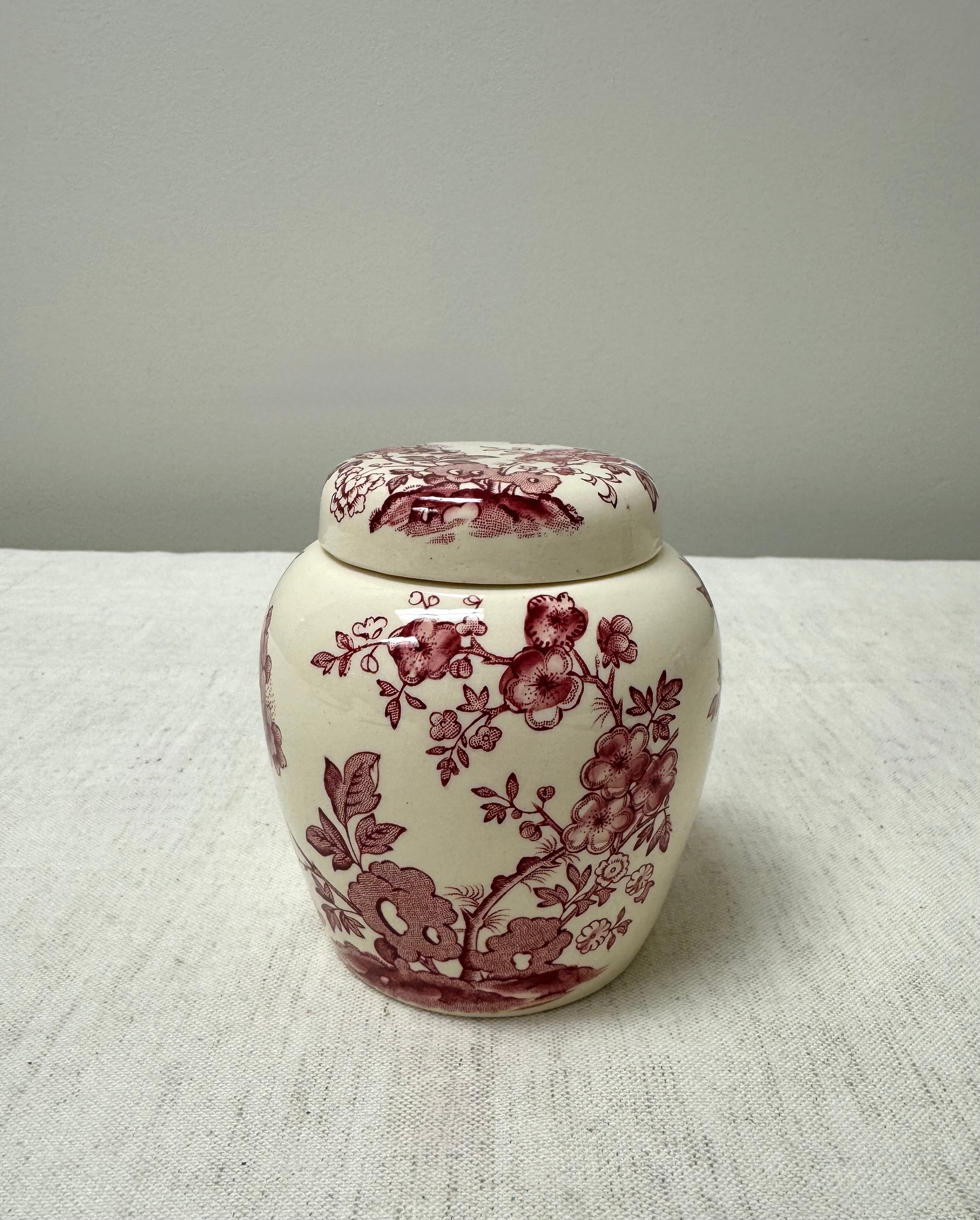 Vintage MASON'S 'Manchu' 4" Jar with Lid