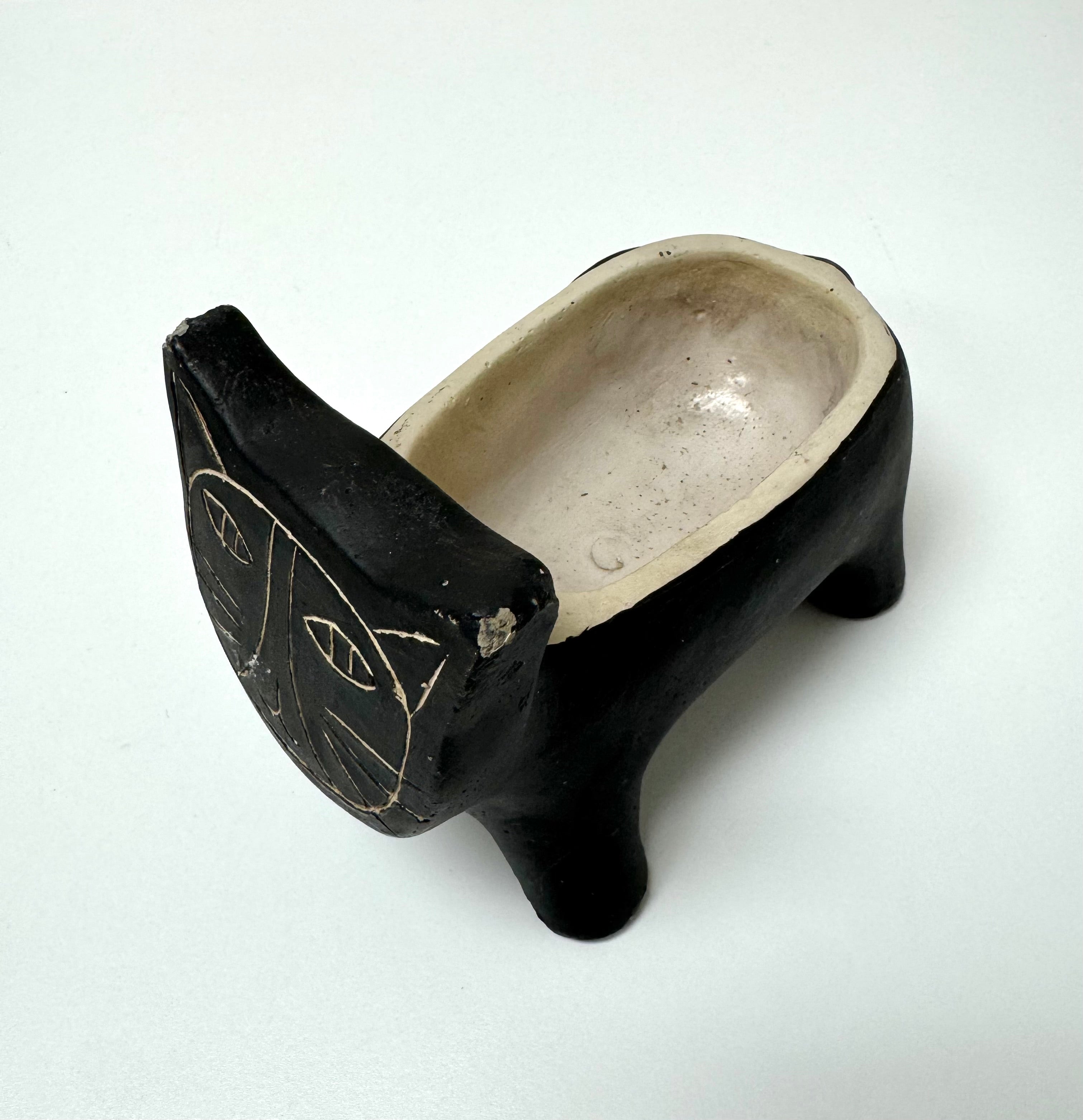 Black Cat Concrete Bowl/Planter