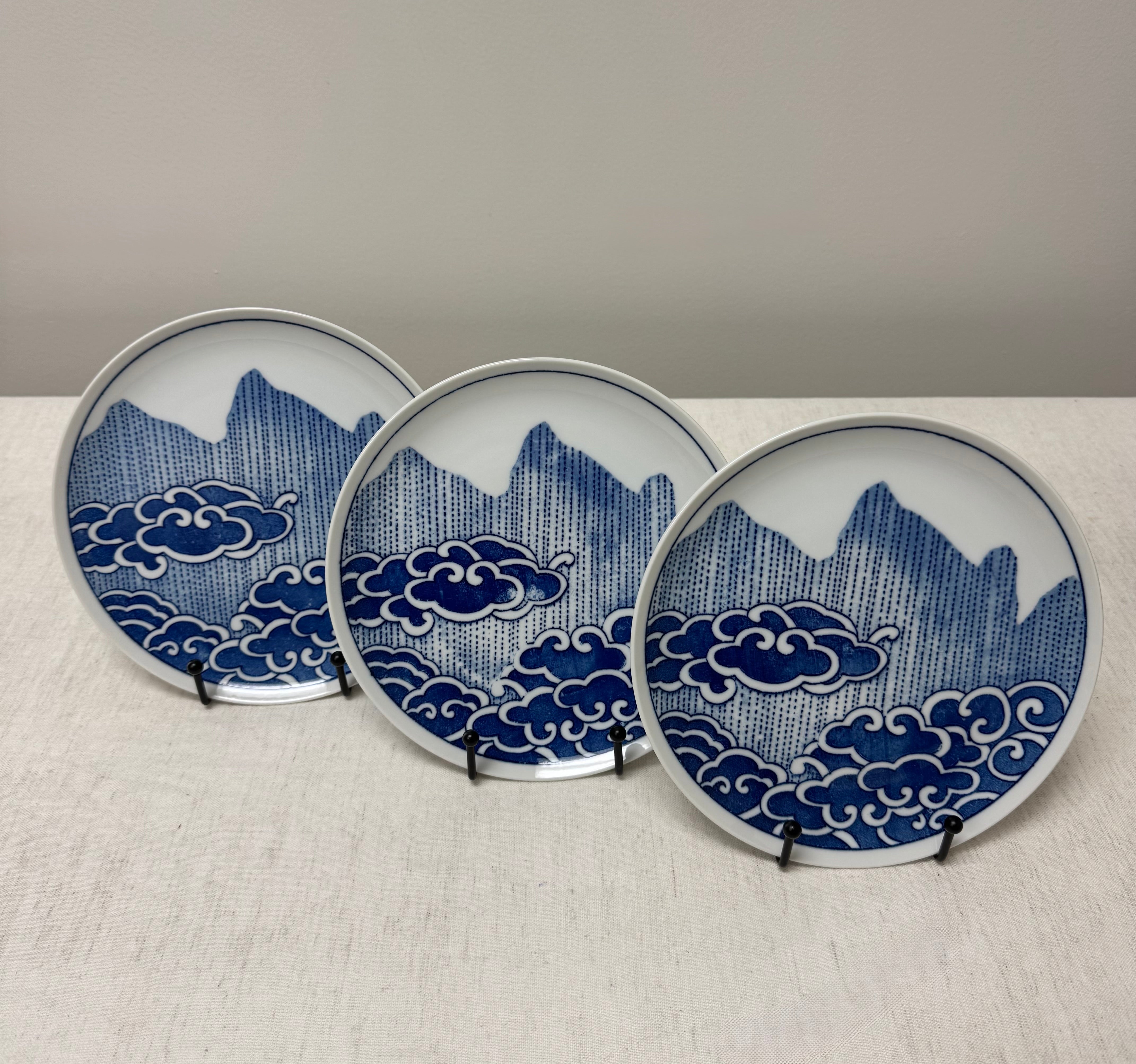 Vintage NANCY GETZ 'Waves' 8" Plates Set of 3