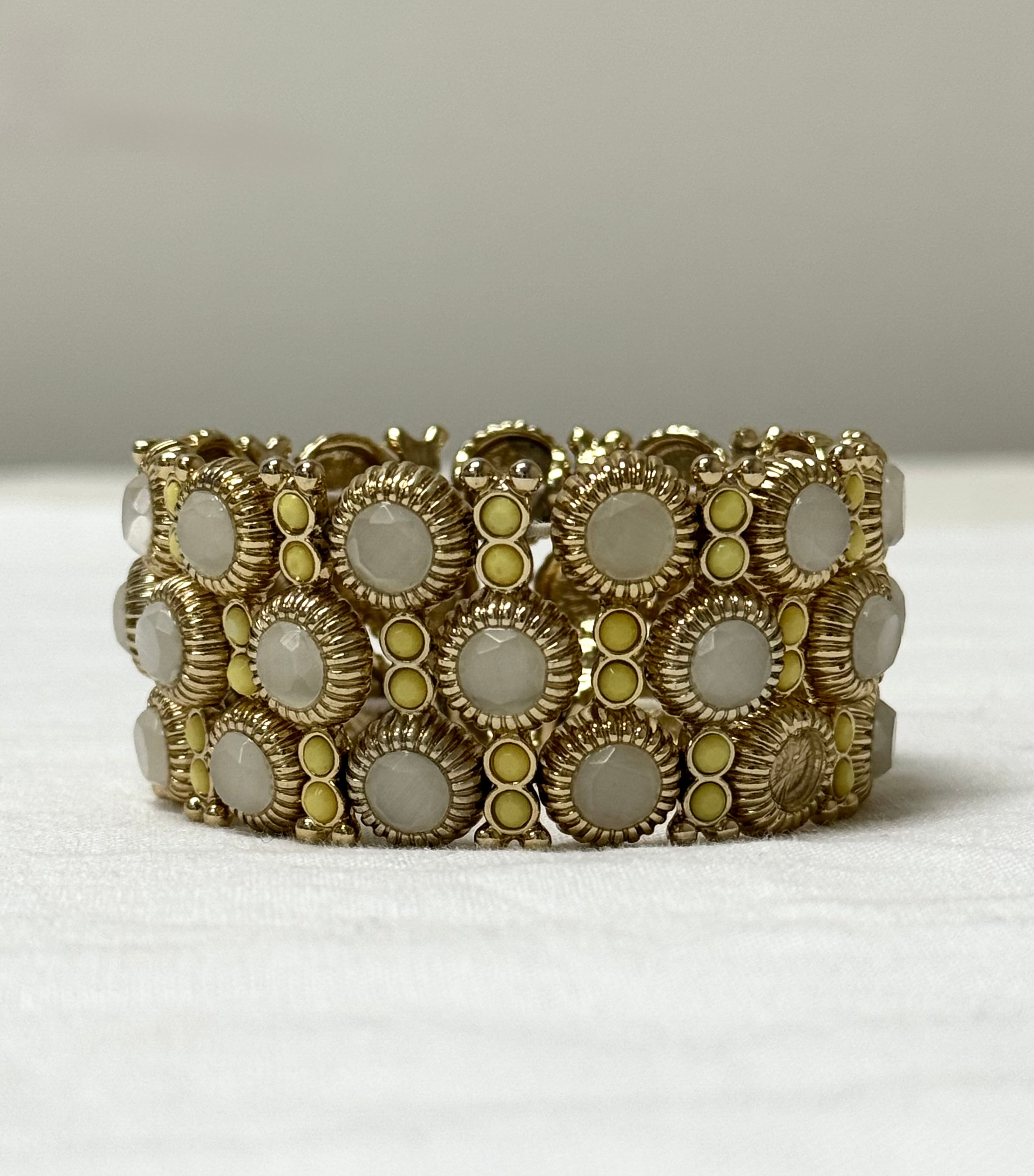 BANANA REPUBLIC Cream & Pale Yellow Stretch Bracelet