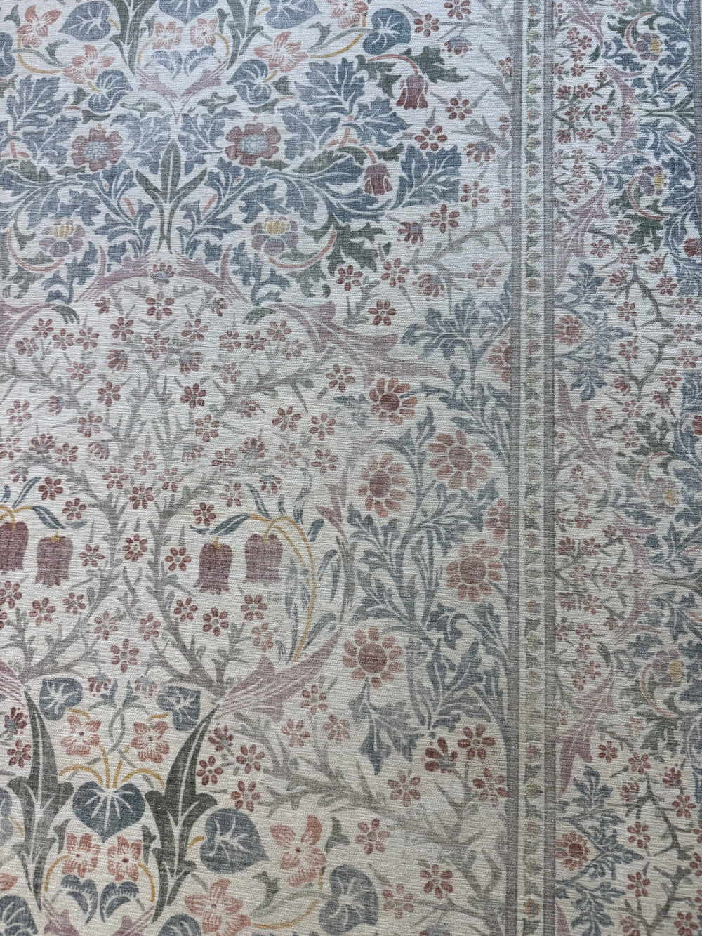 RUGGABLE William Morris 'Blackthorn Ivory' 8' x 10' Washable Rug