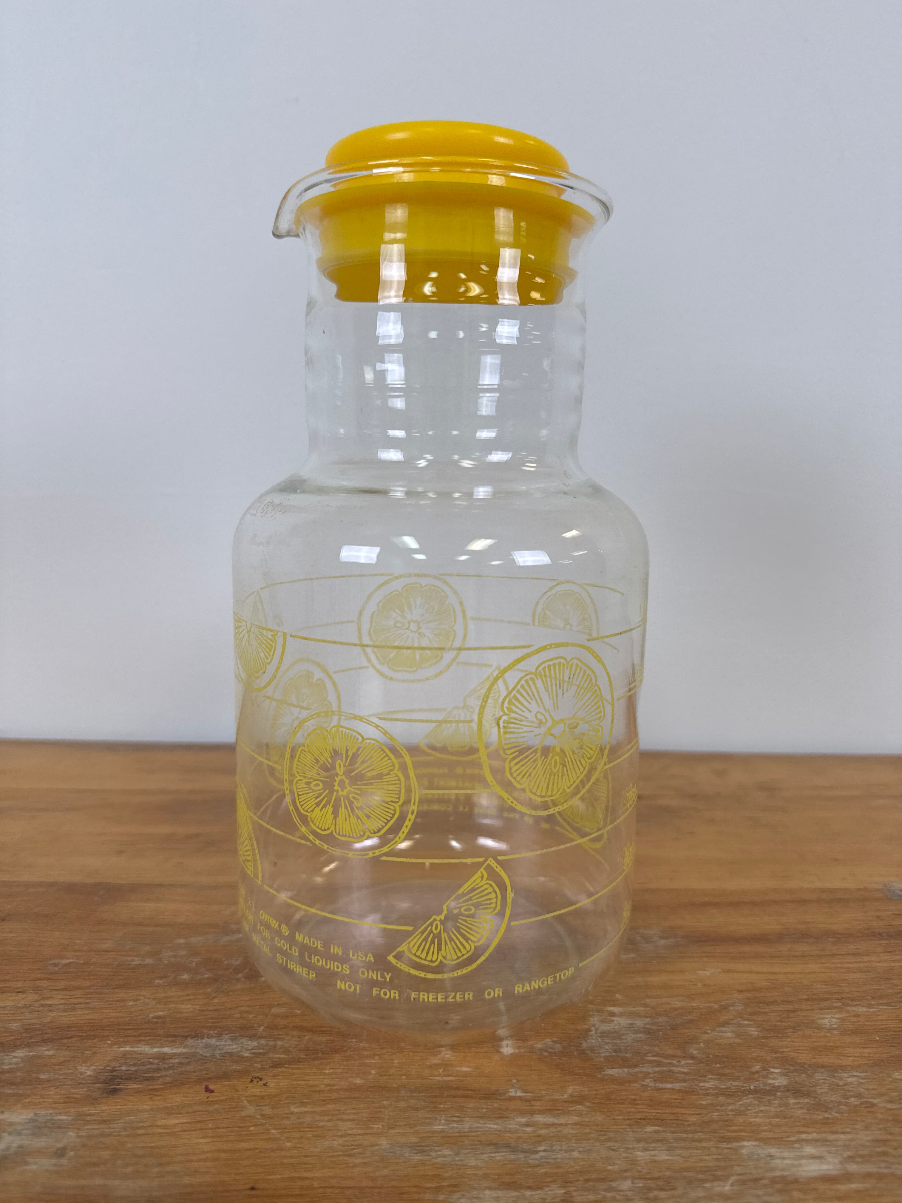 Vintage PYREX 2L Lemonade Pitcher